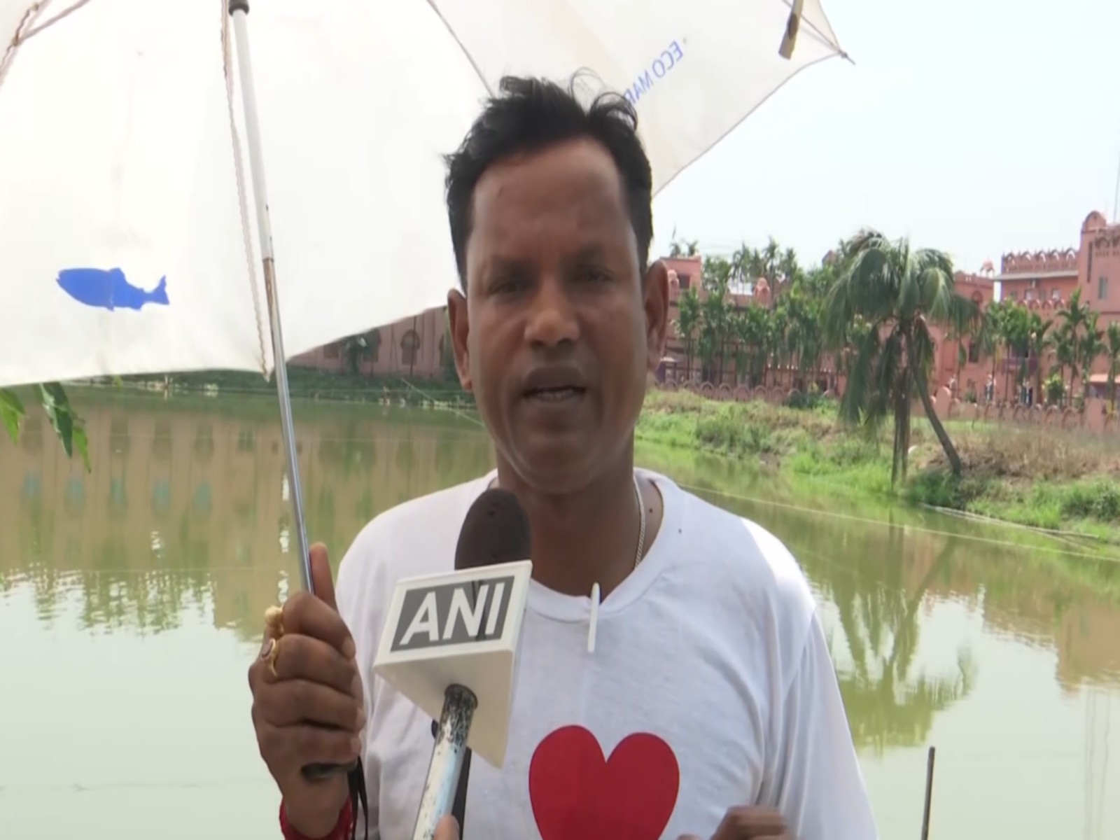 Pintu Das, Secretary of Moyna Fish Farmers' Welfare Association (Photo/ANI) Pintu Das, Secretary of Moyna Fish Farmers' Welfare Association (Photo/ANI)
