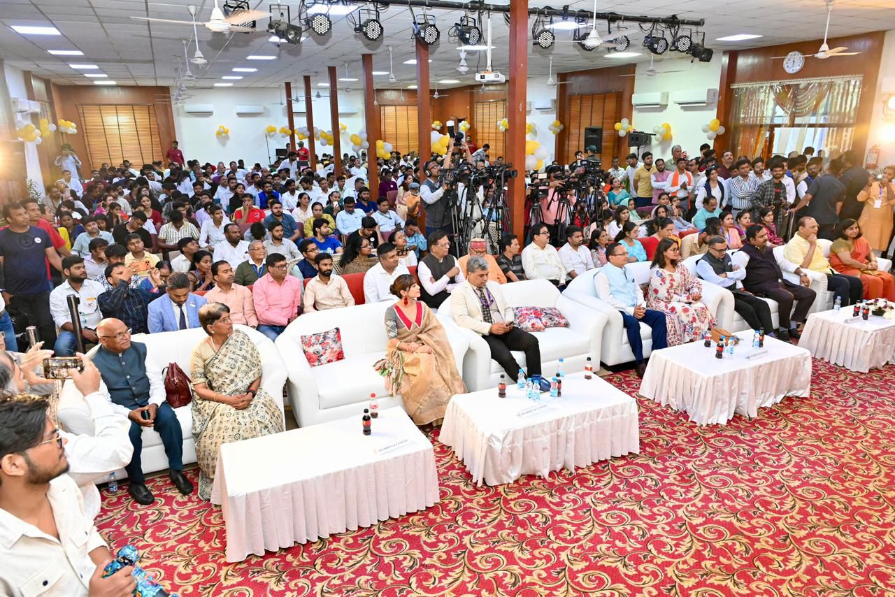 Lok Sabha Speaker hails Purvanchal’s cultural heritage at ‘Maati 9’&hellip;