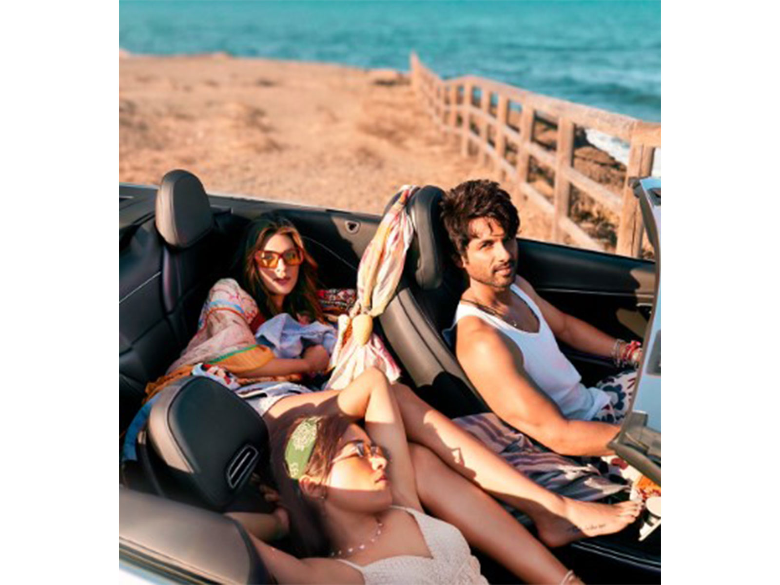 'Cocktail 2' new poster (Photo/Instagram/@maddockfilms)