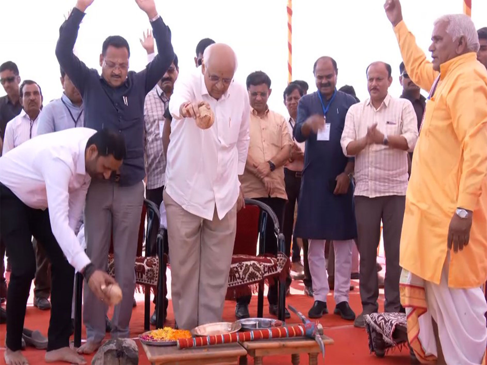 Gujarat CM Bhupendra Patel lays foundation of Piparia river project (Photo/ANI)