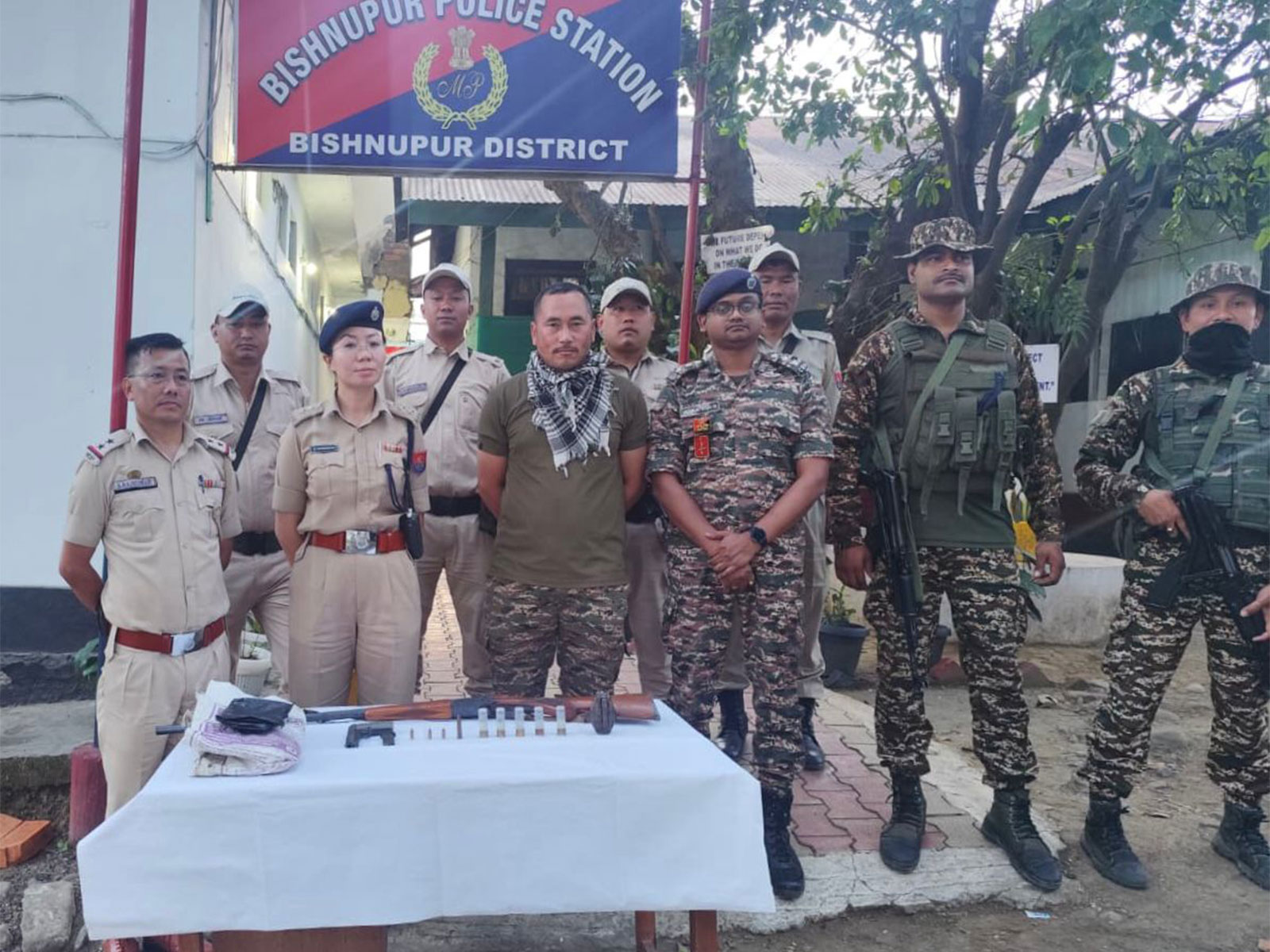 Recovered arms (Photo/Manipur Police)