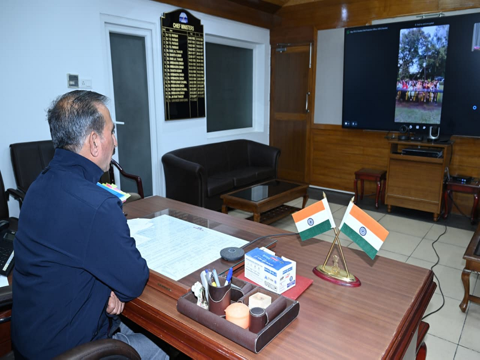 Himachal CM interacts with ‘Children of the State’ on exposure visit to Daman (Photo/Himachal CMO)