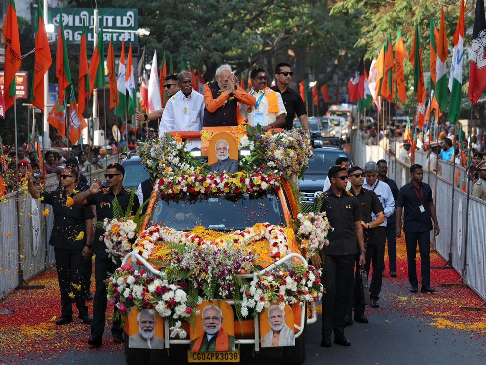 Prime Minister Narendra Modi during massive roadshow in Puducherry. (Photo:X@narendramodi) Prime Minister Narendra Modi during massive roadshow in Puducherry. (Photo:X@narendramodi)