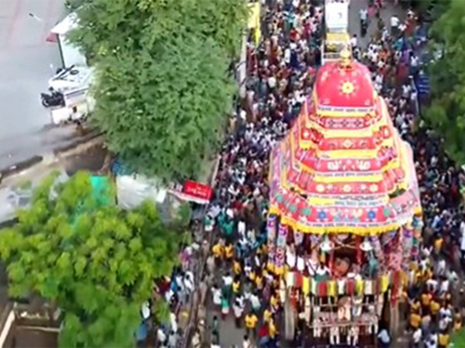 Panguni festival at the Thiruparankundram Murugan Temple in Madurai (Photo/ANI) Panguni festival at the Thiruparankundram Murugan Temple in Madurai (Photo/ANI)