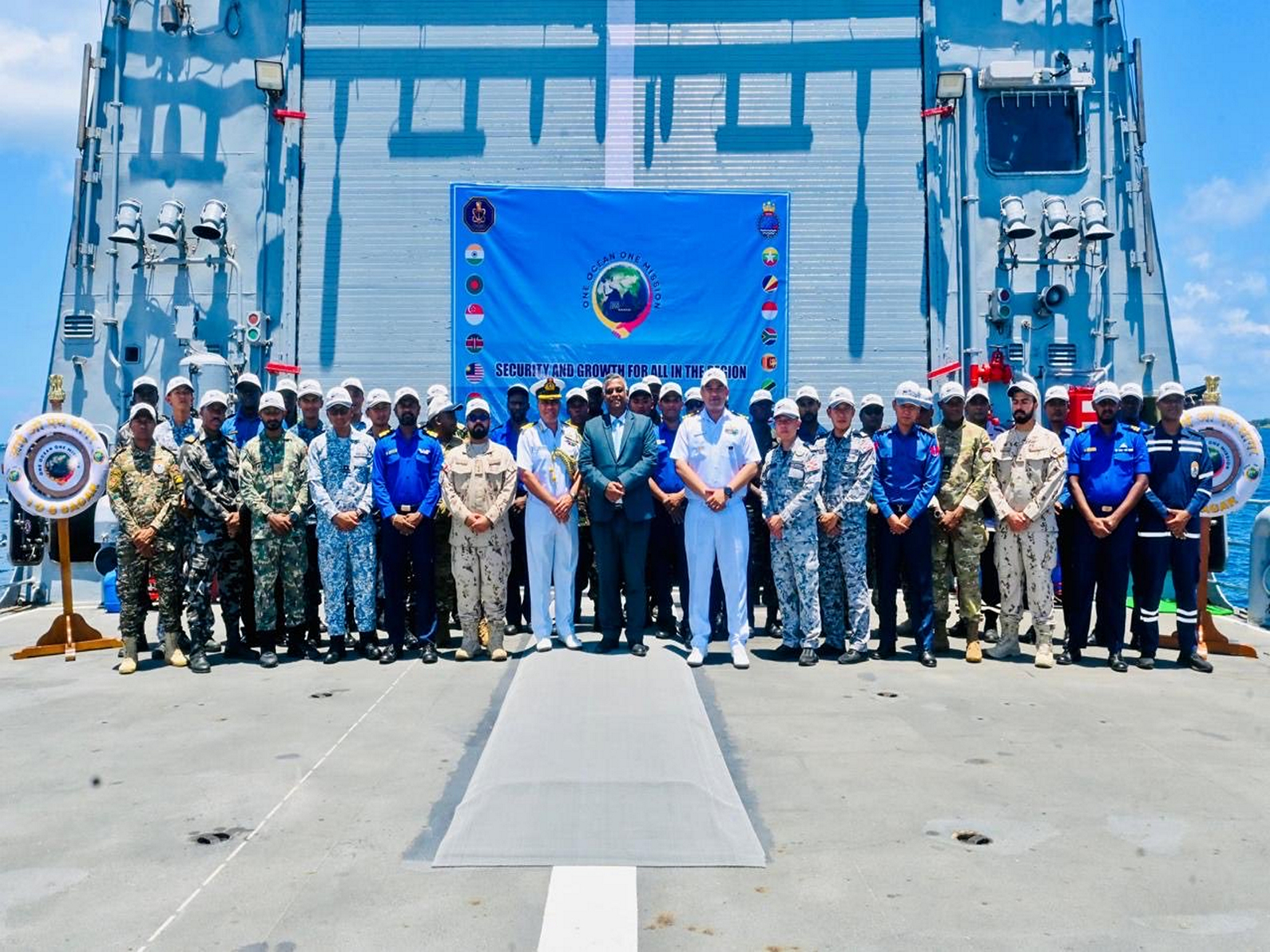 IOS SAGAR drops anchor in Malé, Maldives (Photo/X/@HCIMaldives)
