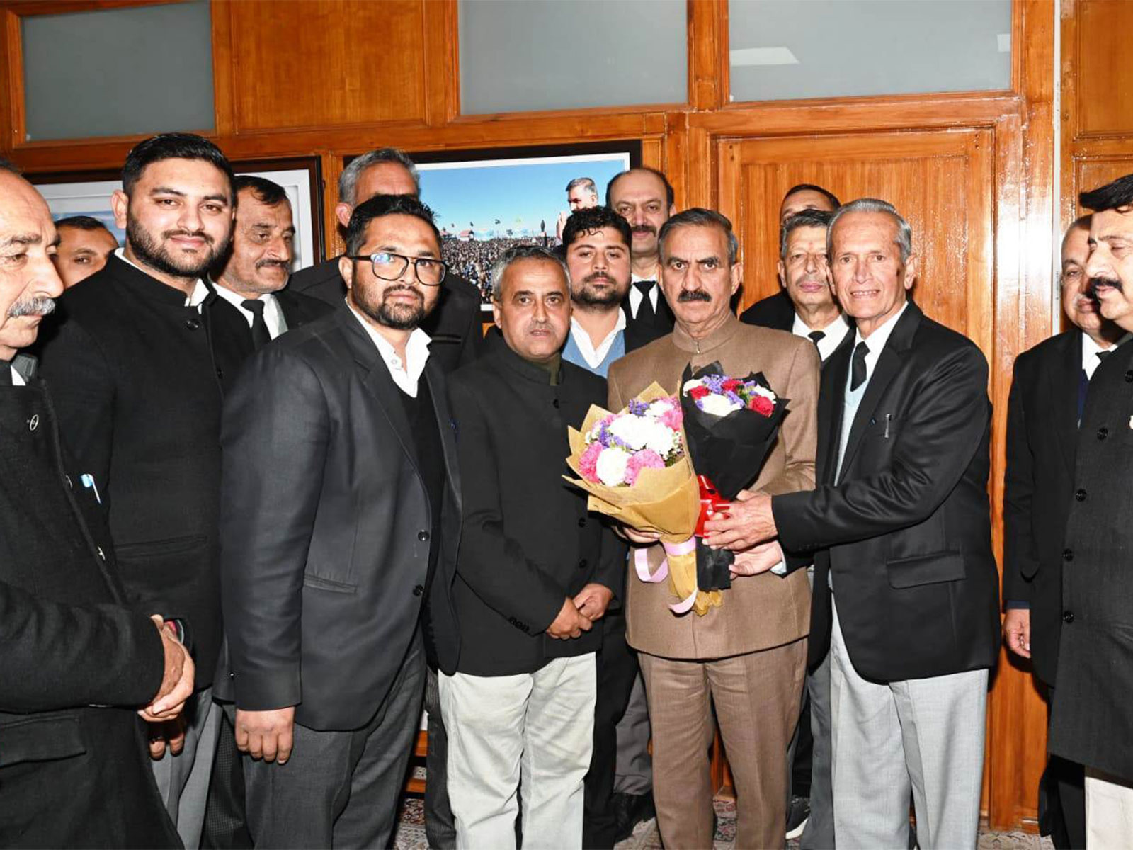 Delegation of the Bar Association Theog meets Himacha CM Sukhu (Photo/ANI)