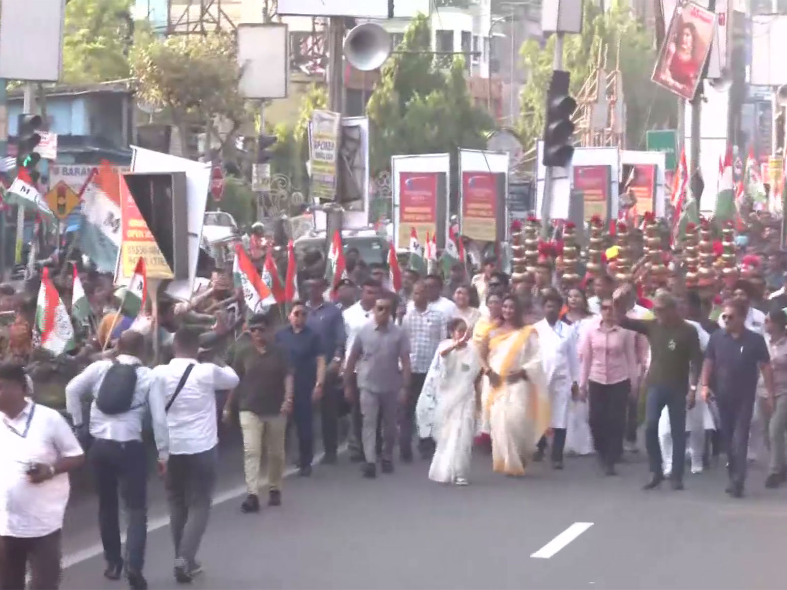 Visual from West Bengal CM Mamata Banerjee's roadshow (Photo/ANI)