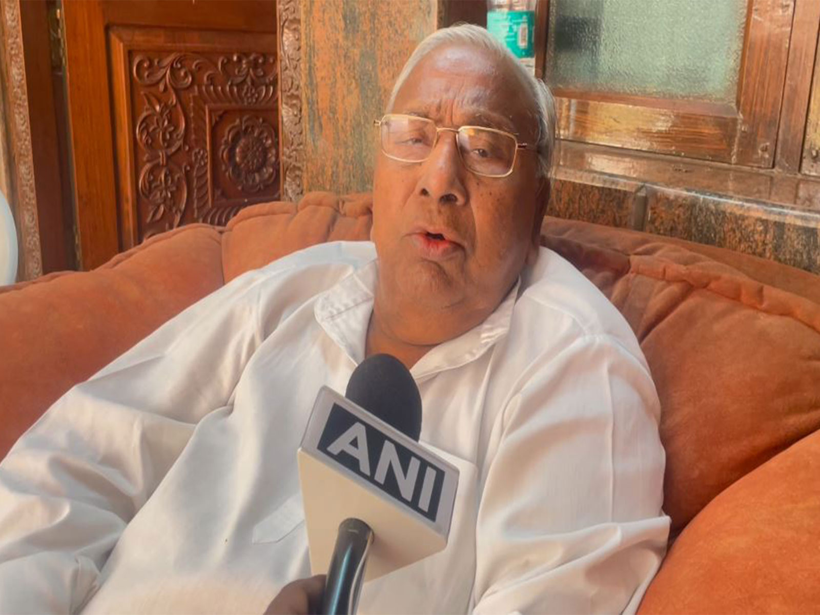 Congress Senior leader V Hanumantha Rao (Photo/ANI)