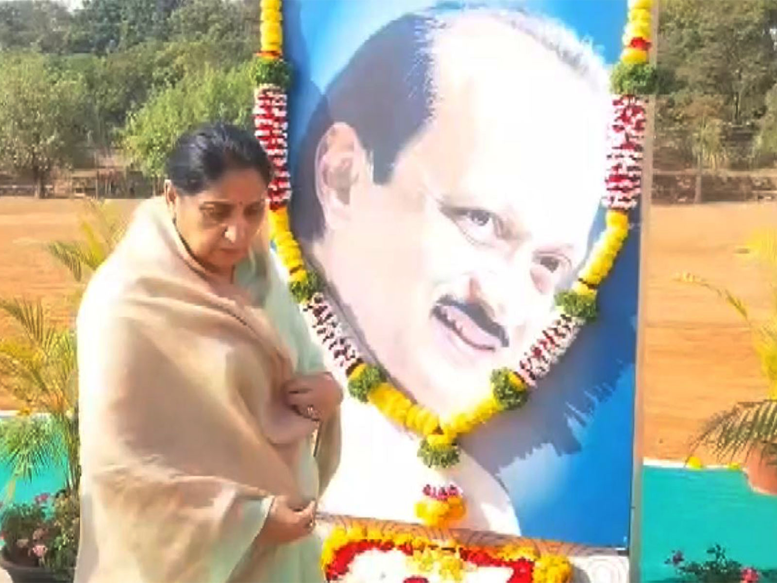 Sunetra Pawar visits Ajit Pawar’s memorial in Baramati ahead of assembly bypoll campaign (Photo/ANI)