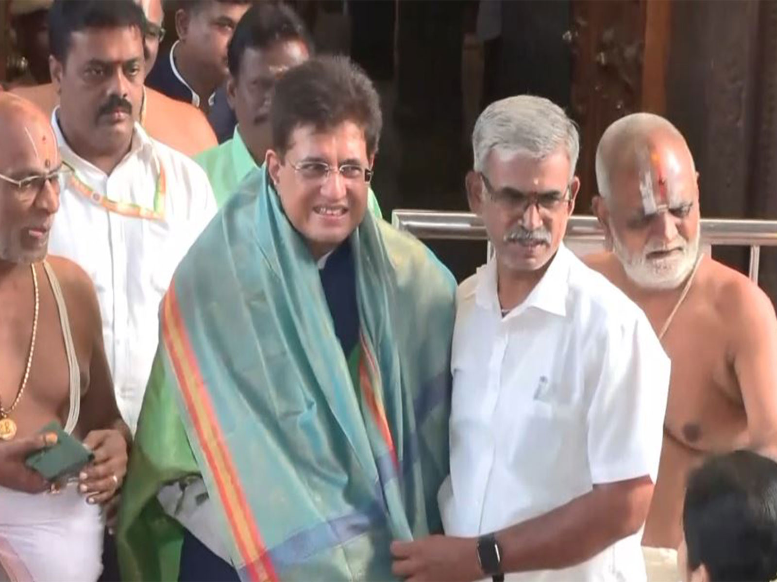 Union Minister Piyush Goyal at the Srirangam Temple (Photo/ANI)