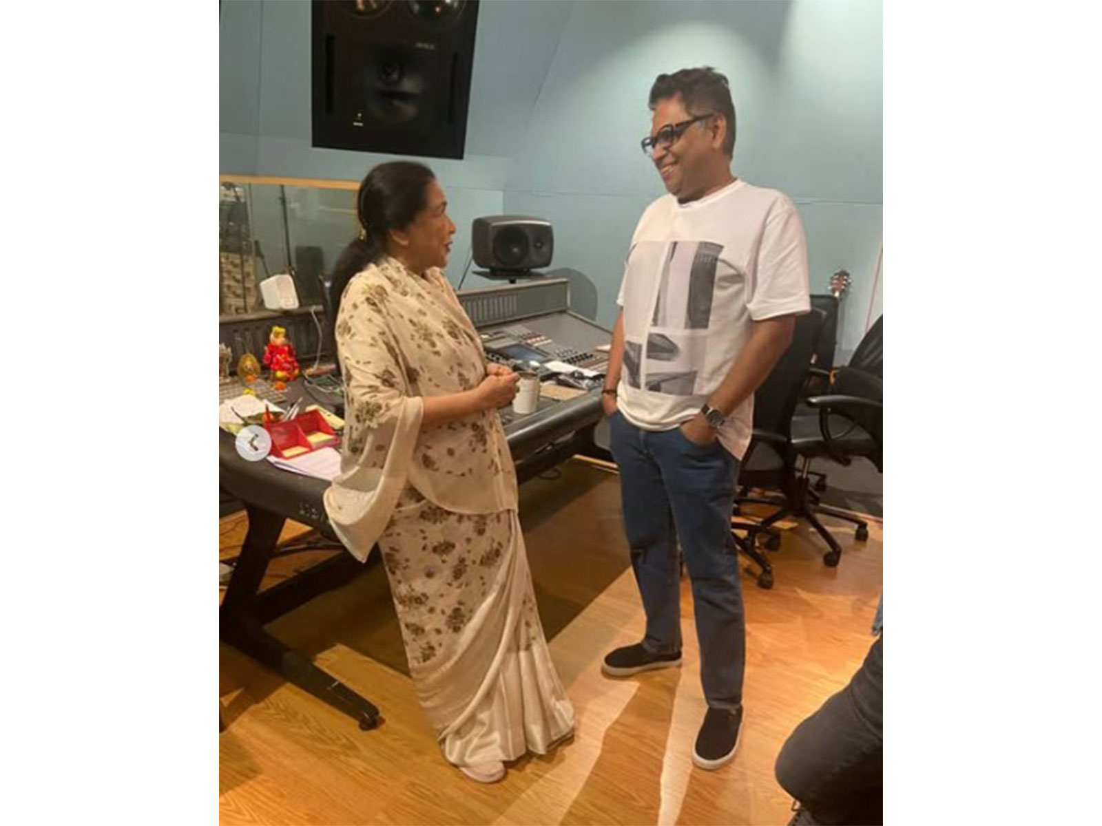 Late singer Asha Bhosle, Shamir Tandon (Photo/Instagram/shamir.tandon)