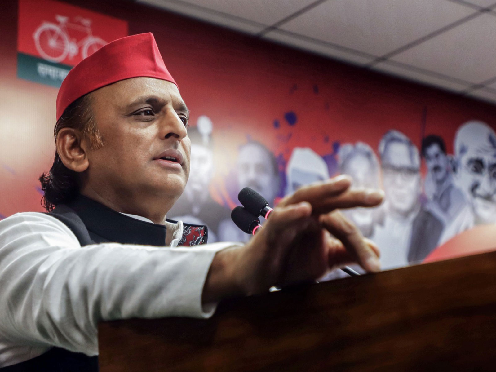 Samajwadi Party chief Akhilesh Yadav (File Photo/ANI) Samajwadi Party chief Akhilesh Yadav (File Photo/ANI)