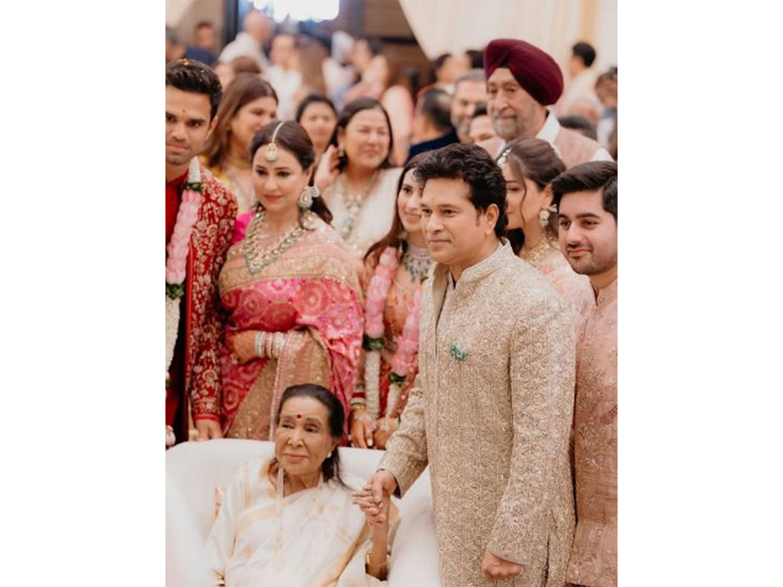 Sachin Tendulkar remembers Asha Bhosle (Image source: Sachin's Instagram)