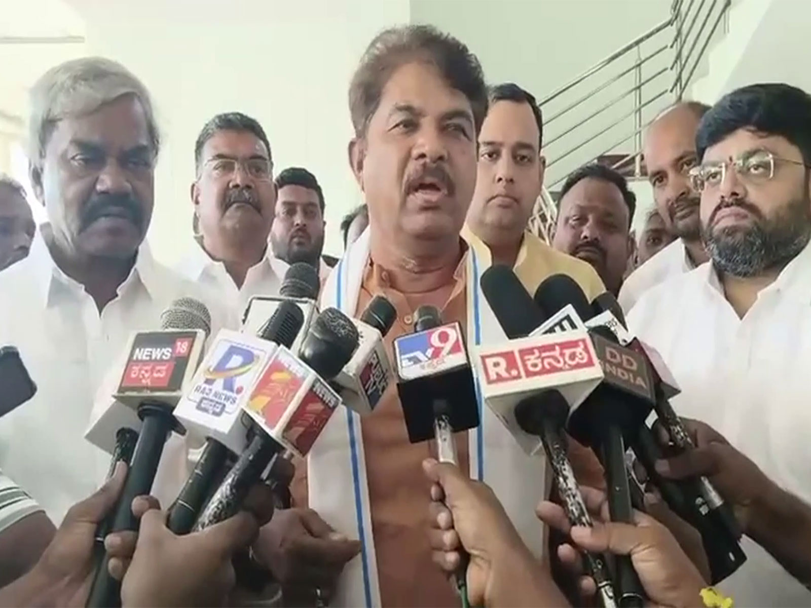 BJP leader and LoP in Karnataka Legislative Assembly R Ashok (Photo/ANI) BJP leader and LoP in Karnataka Legislative Assembly R Ashok (Photo/ANI)