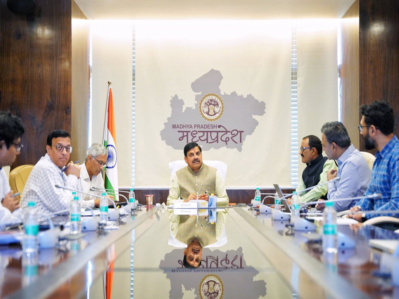 MP CM Mohan Yadav reviews ongoing schemes under the New and Renewable Energy Department (Photo / X @DrMohanYadav51)