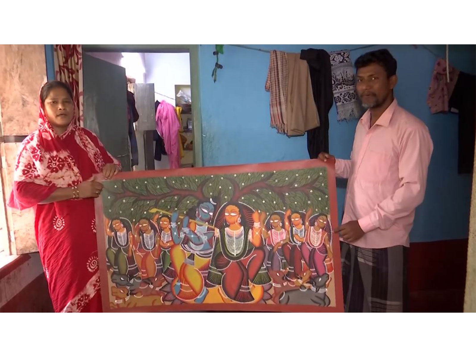 National awardee artists Noordin Chitrakar and Kalpana Chitrakar (Photo/ANI) National awardee artists Noordin Chitrakar and Kalpana Chitrakar (Photo/ANI)