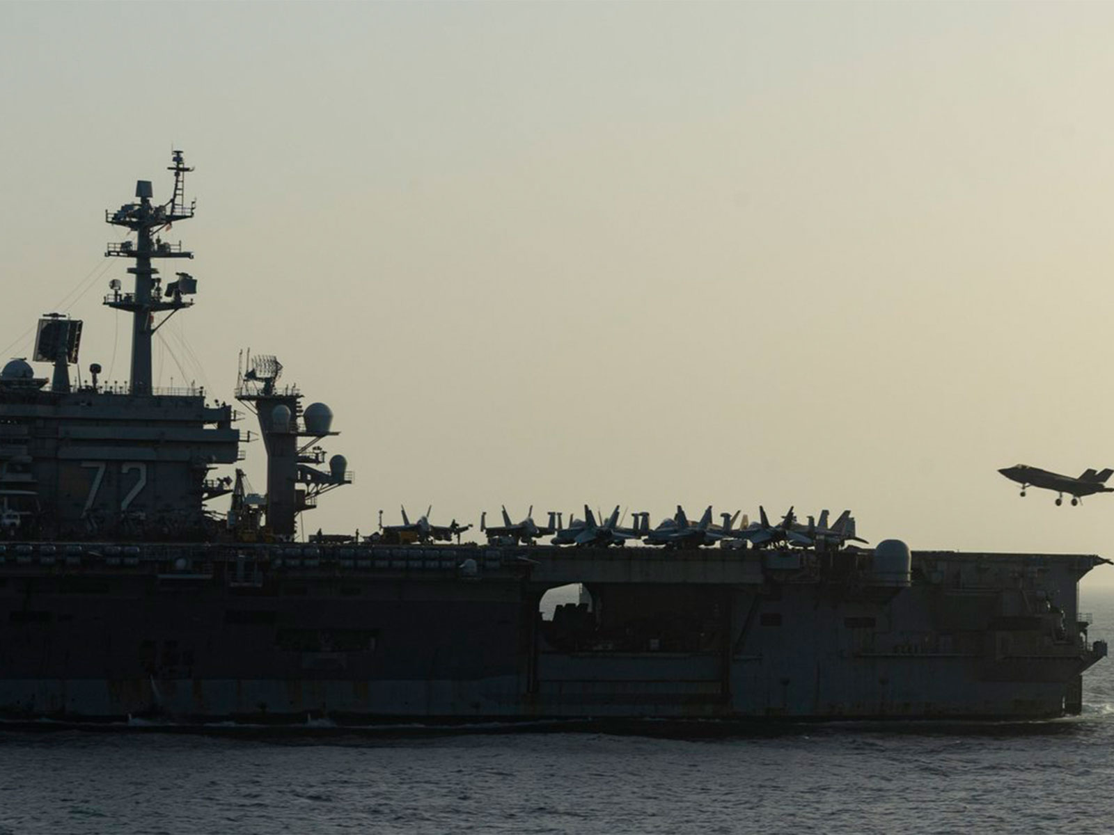 USS Abraham Lincoln (CVN 72) (Photo/X/@CENTCOM)