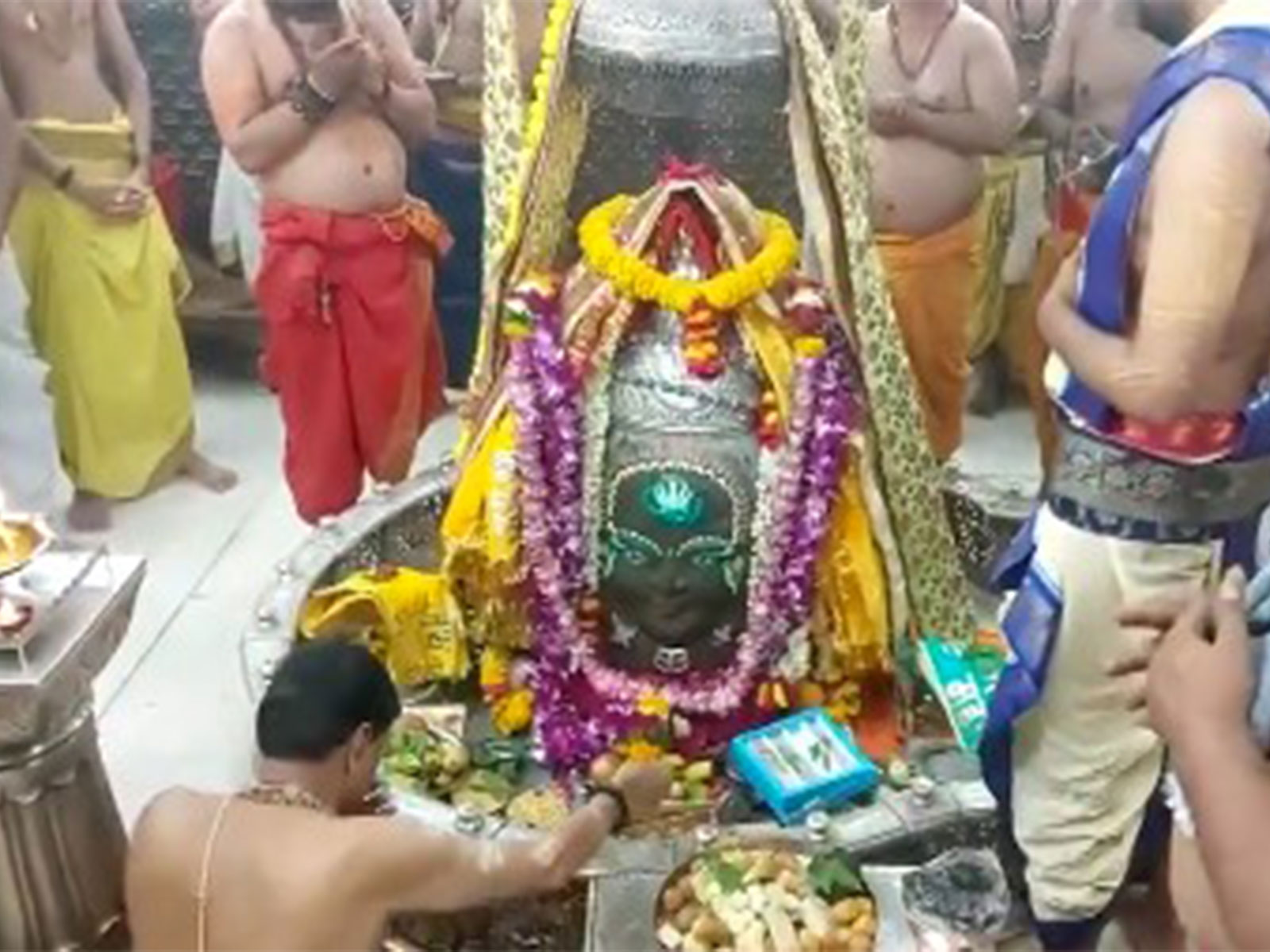 Visuals from Shri Mahakaleshwar Temple in Ujjain (Photo/ANI)