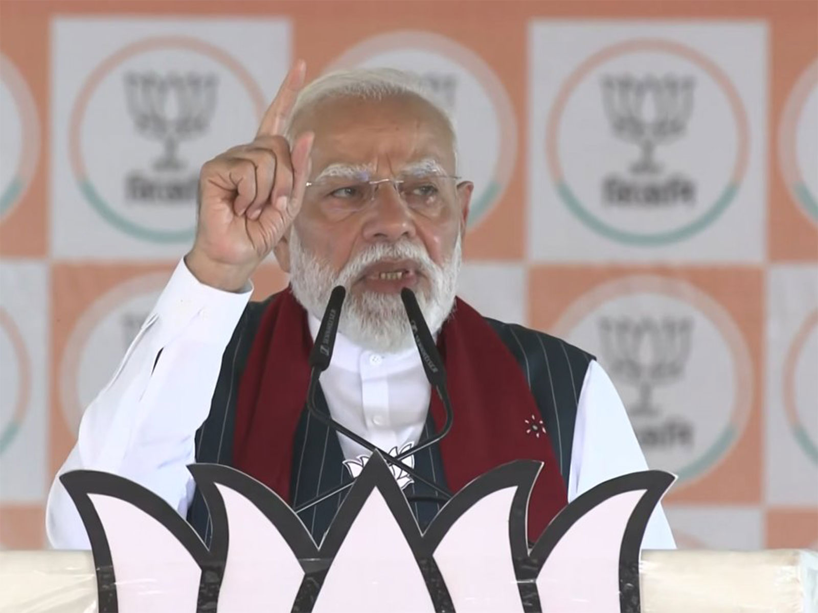Prime Minister Narendra Modi in Purulia, West Bengal (Photo/ANI)