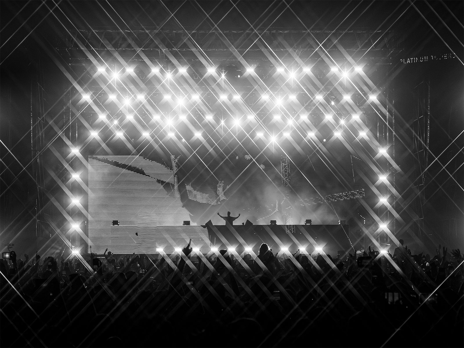 ‘Summer’ gets hotter in Delhi as Calvin Harris wraps India debut tour (Photo/Neofox)