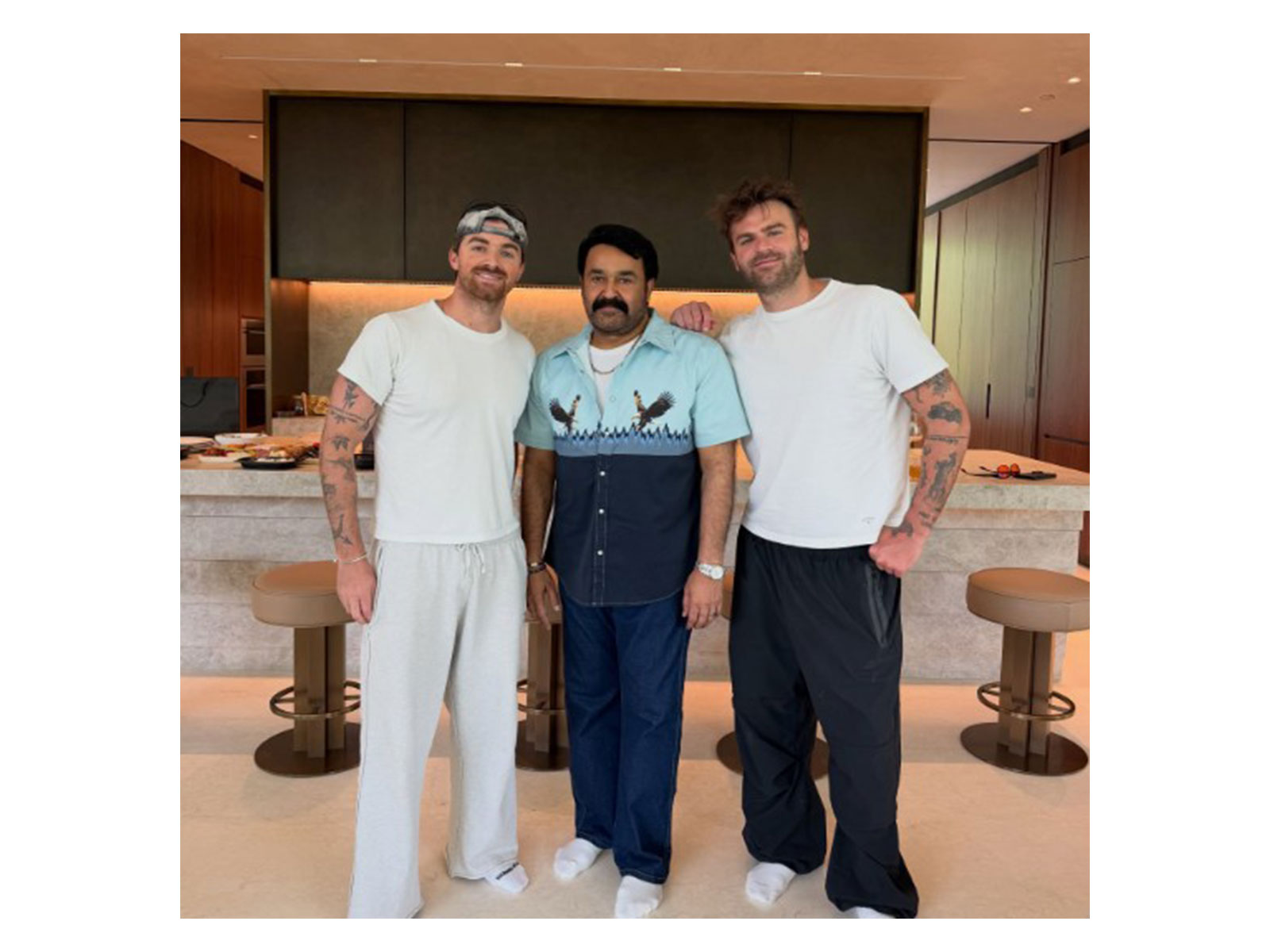 Mohanlal with The Chainsmokers (Photo/instagram/@thechainsmokers)
