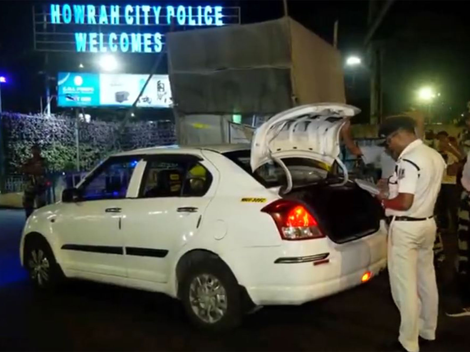 Security tightened in Howrah ahead of Phase 2 polling (Photo/ANI)