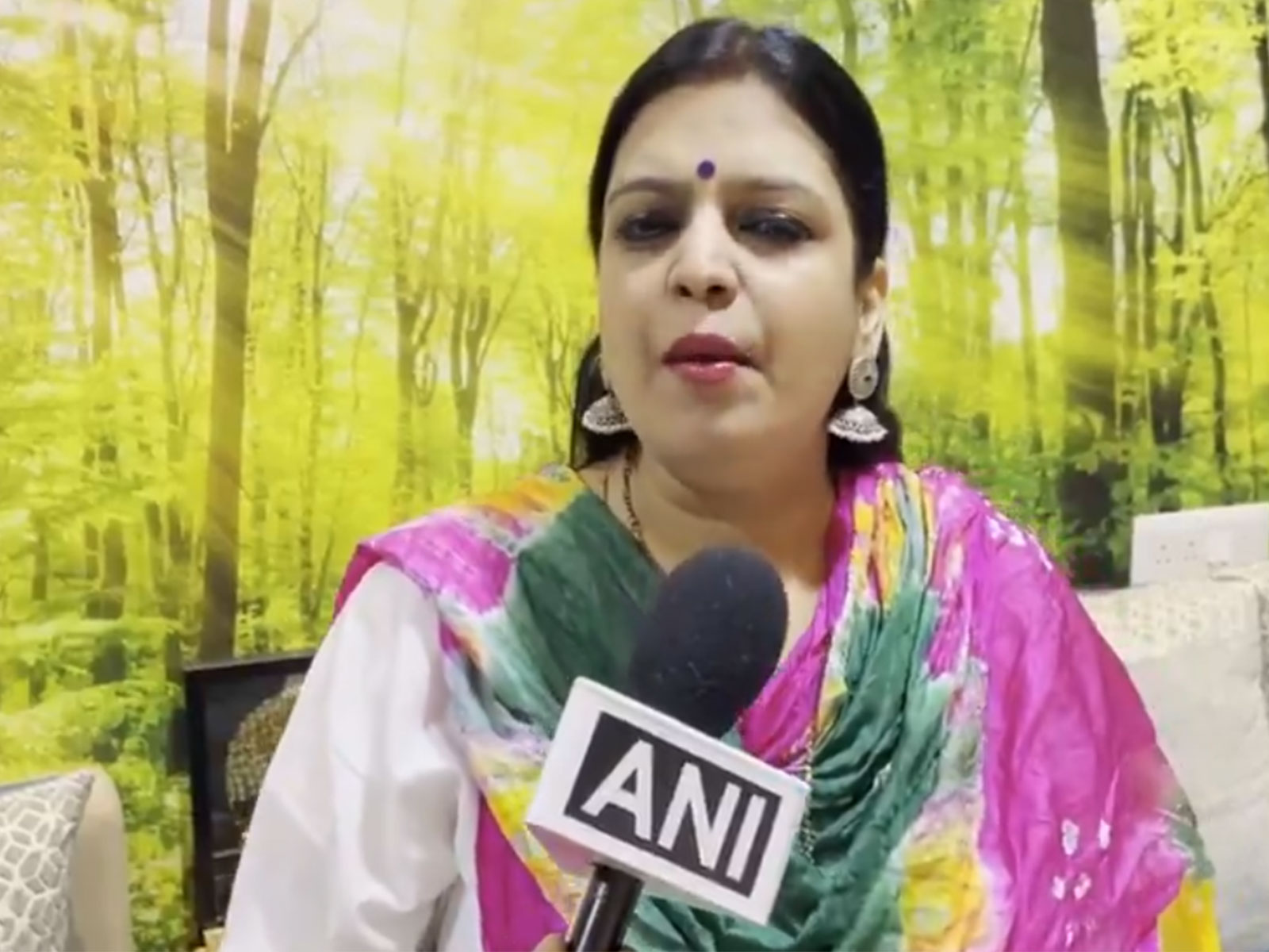 Vishva Hindu Raksha Parishad National Mahila President Yamuna Pathak (Photo/ANI)