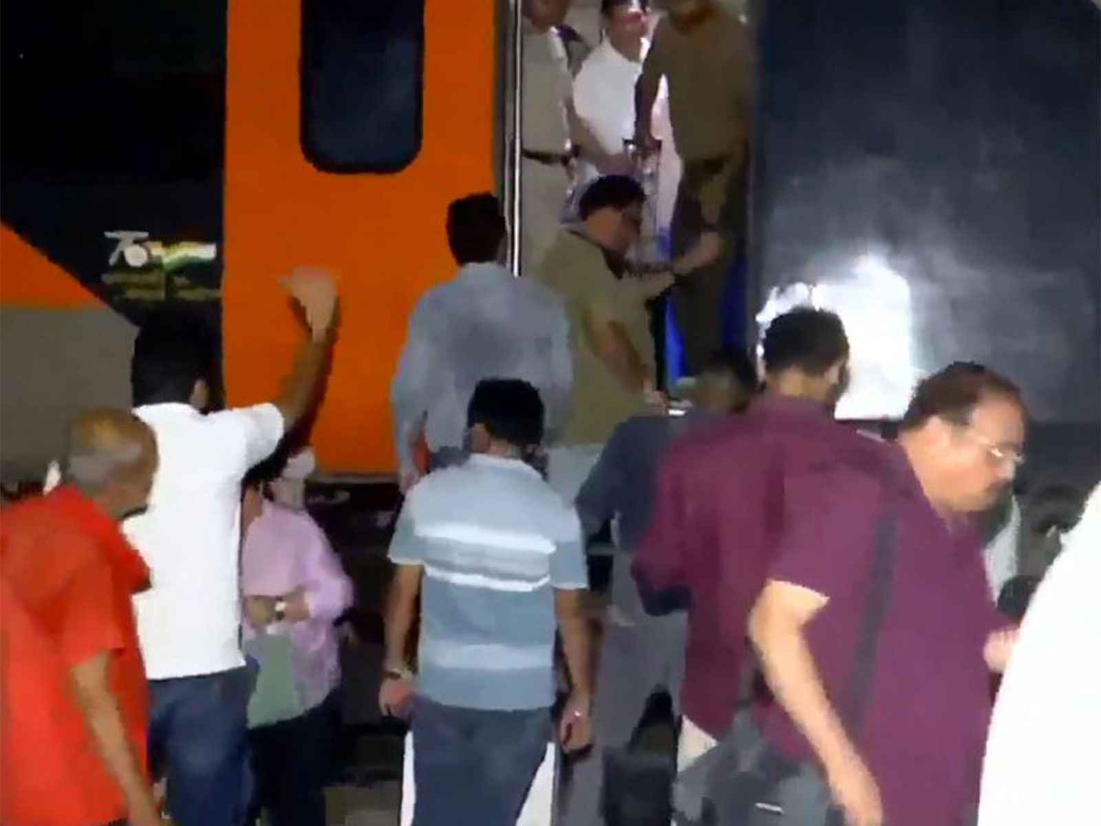 Vande Bharat Derails at Pune 