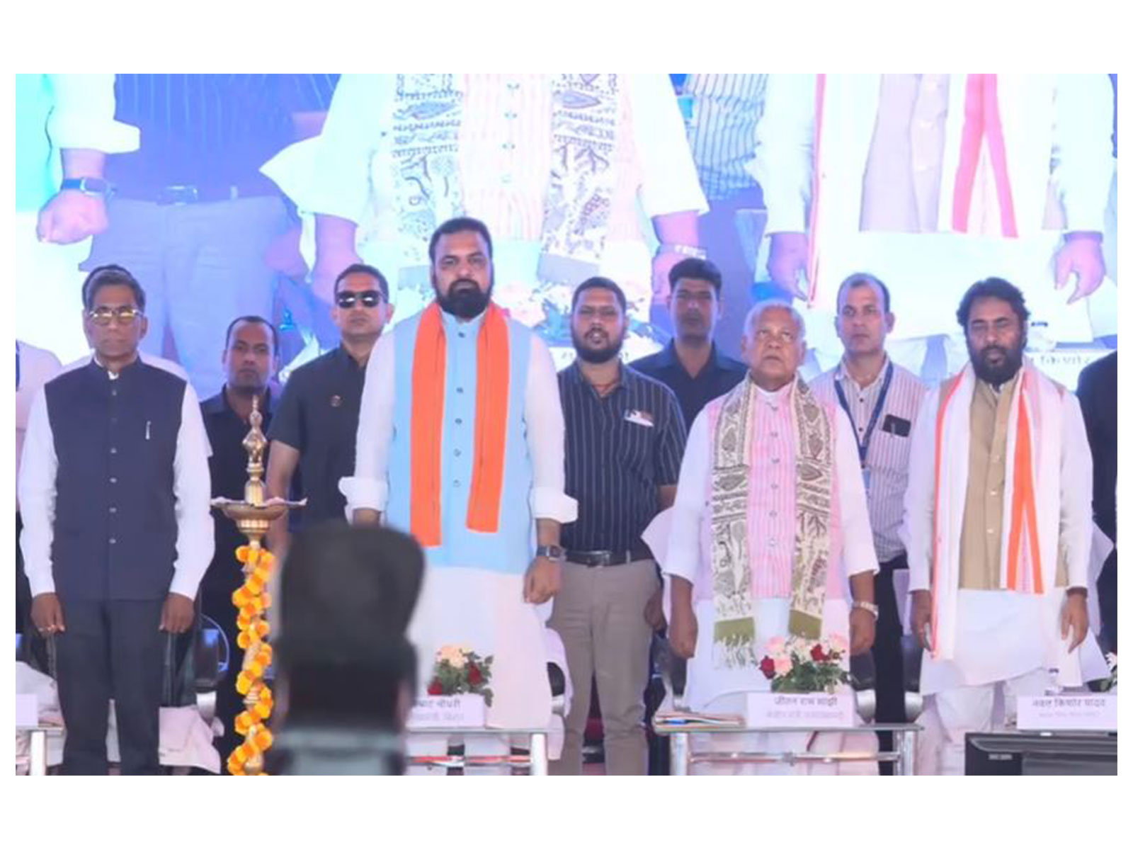 Bihar CM Samrat Chaudhary and Union MSME minister Jitan Ram Manjhi (Photo/  @IPRDBihar)