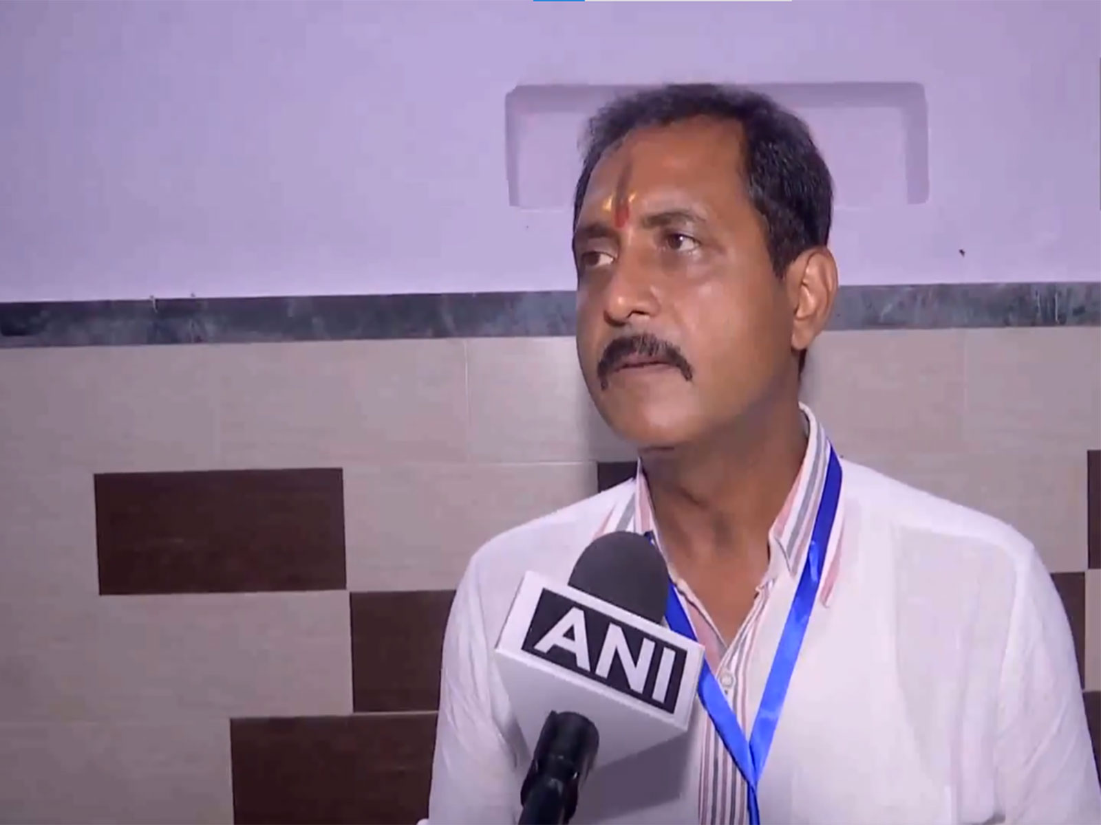  BJP's Baranagar candidate Sajal Ghosh urges voters to exercise franchise fearlessly (Photo/ANI)