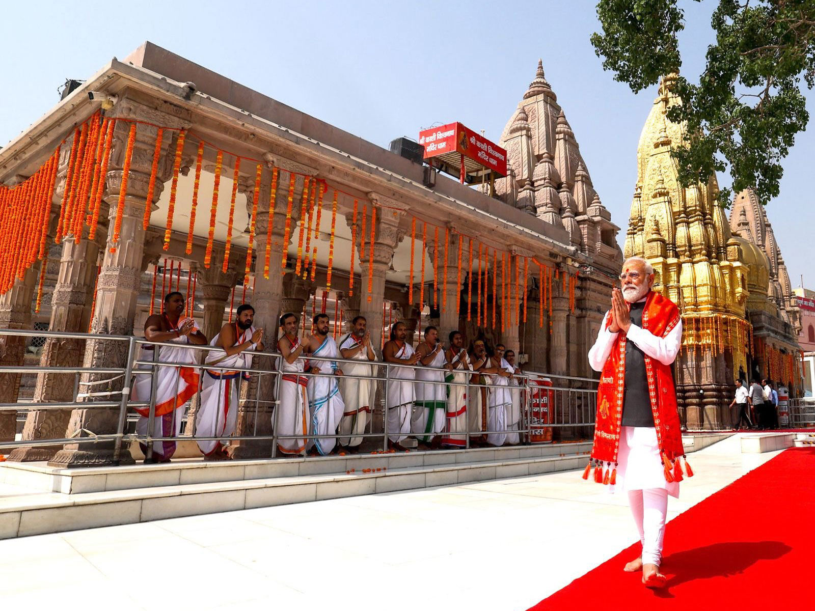 PM Modi performs puja at Kashi Vishwanath Temple (Photo:X@narendramodi)