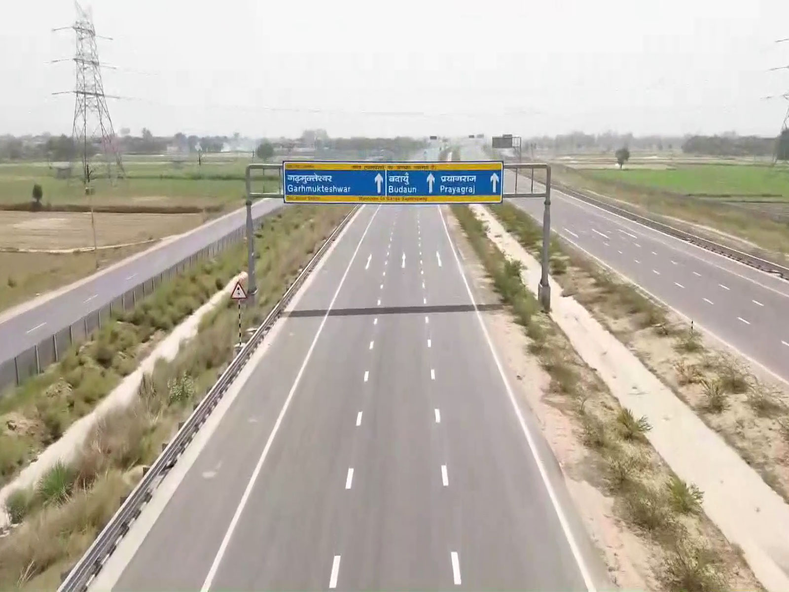 Visual of 6 lane Ganga Expressway (Photo/ANI)