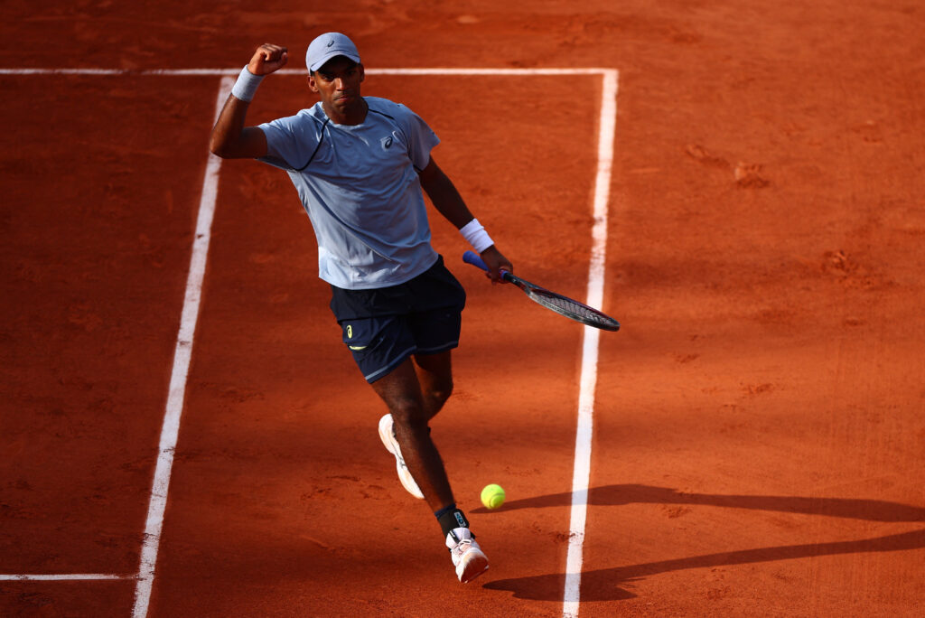 Tennis-Basavareddy’s Win Shocks French Open
