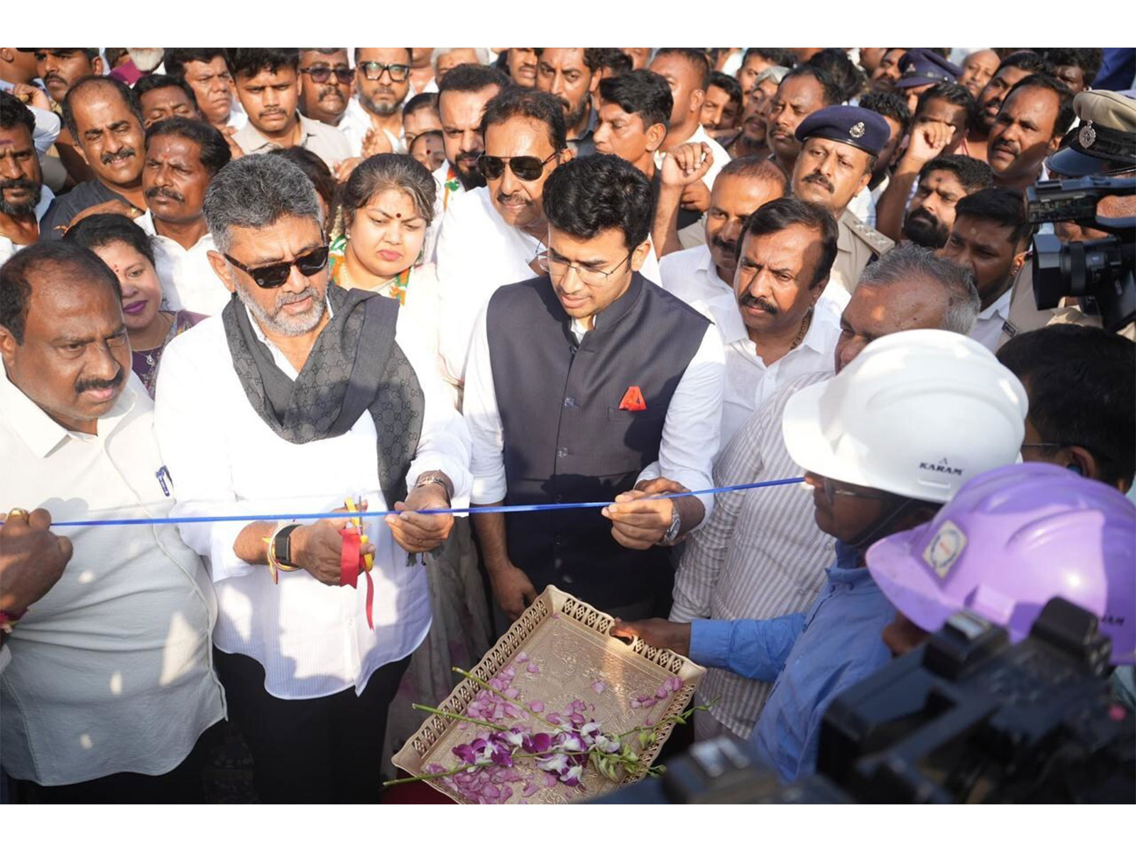 Hon’ble Dy CM DK Shivkumar, MP Tejaswi Surya, and other dignitaries inaugurated Bengaluru’s double-decker metro flyover at Silk Board today