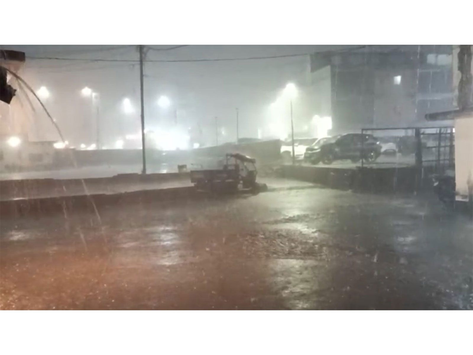 Khatima receives heavy rain (Photo/ANI) Khatima receives heavy rain (Photo/ANI)