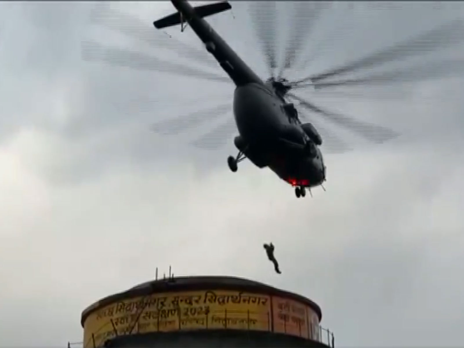 IAF chopper rescues two children stranded on water tank in Gorakhpur (Photo/ANI)