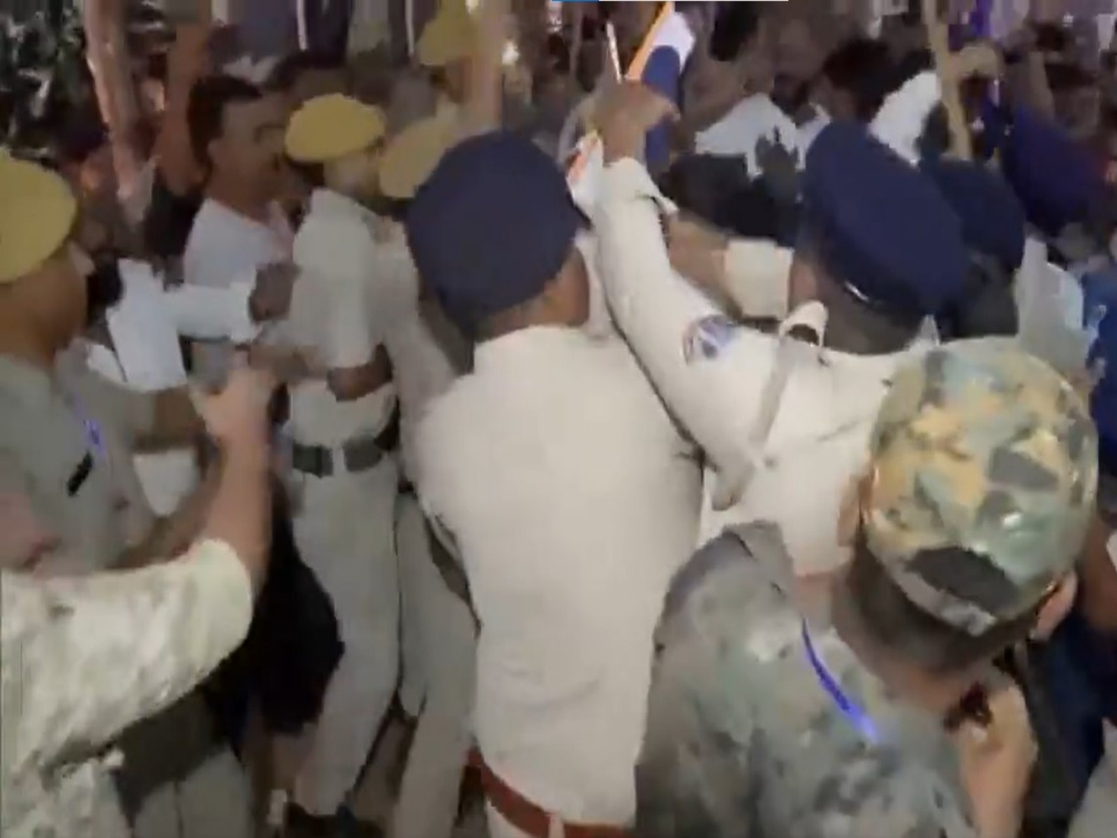Scuffle at Barrackpore Rastraguru Surendranath counting centre in North 24 Parganas (Photo/ANI)