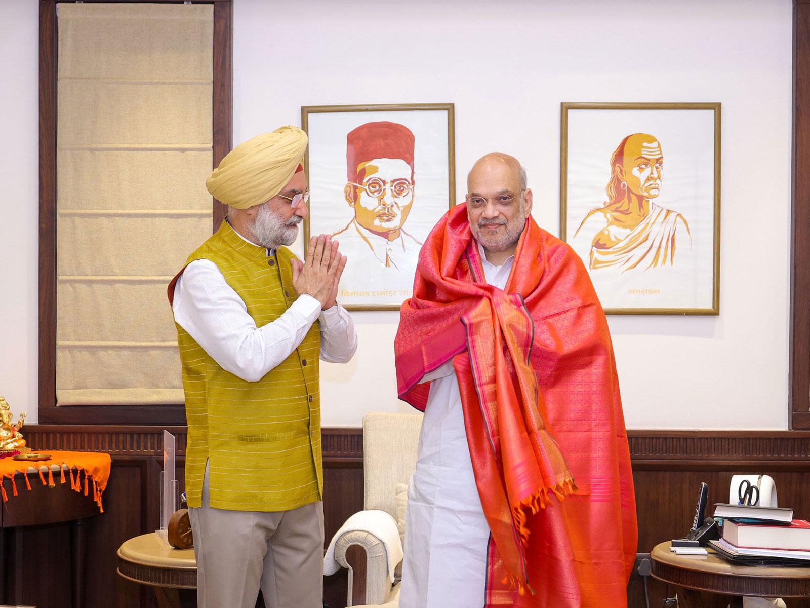 Delhi LG Taranjit Singh Sandhu with Union Home Minister Amit Shah (Photo: x/@LtGovDelhi)