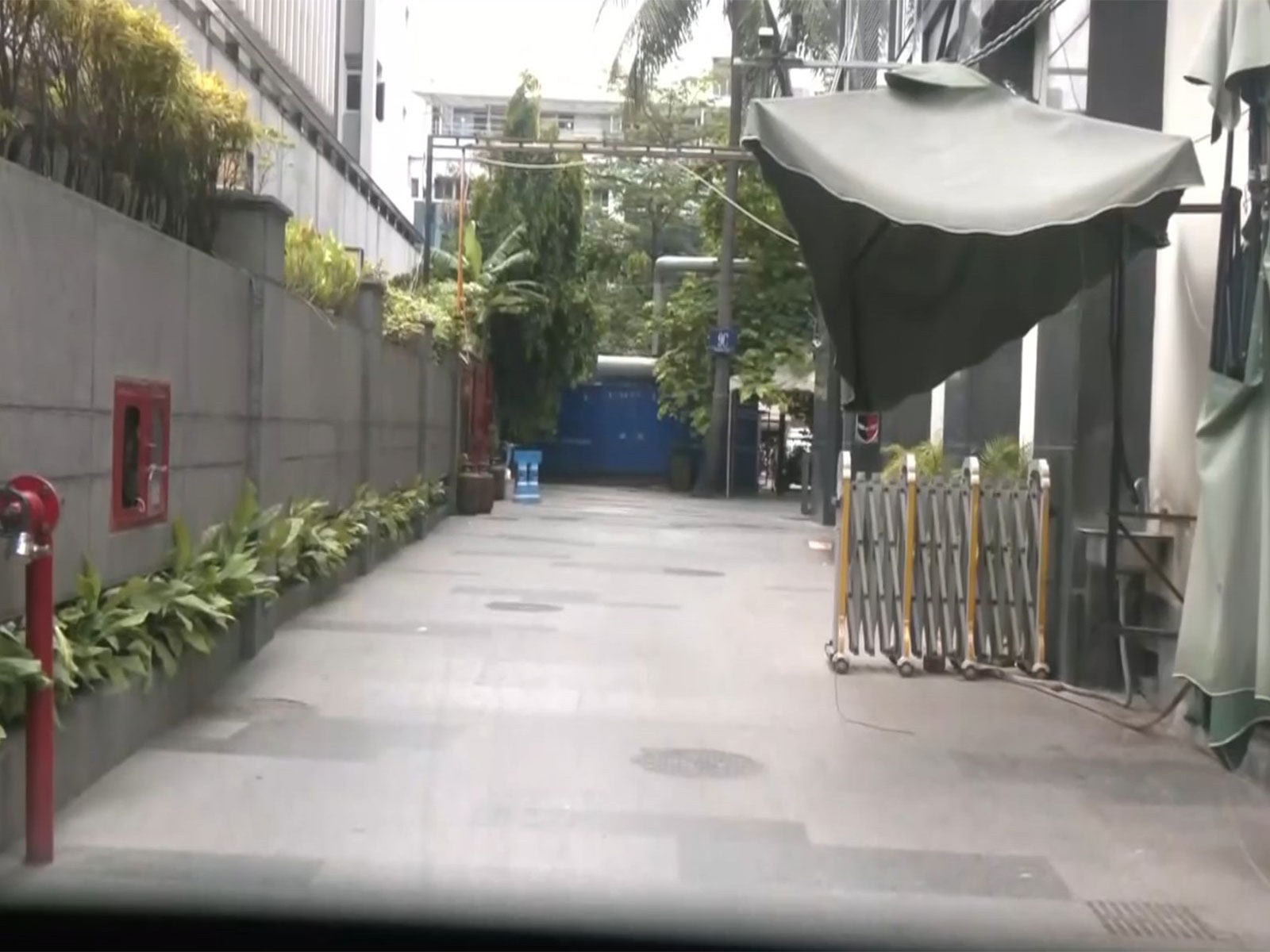 Outside visuals of TMC leader Abhishek Banerjee’s house (Photo/ANI)