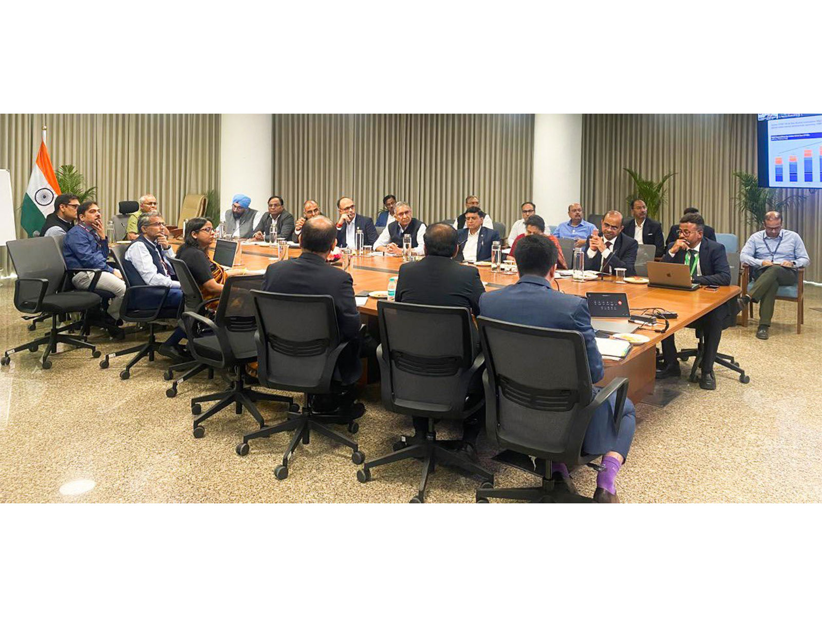 MoPNG holds workshop with Oil PSU heads (Photo/X@PetroleumMin) MoPNG holds workshop with Oil PSU heads (Photo/X@PetroleumMin)