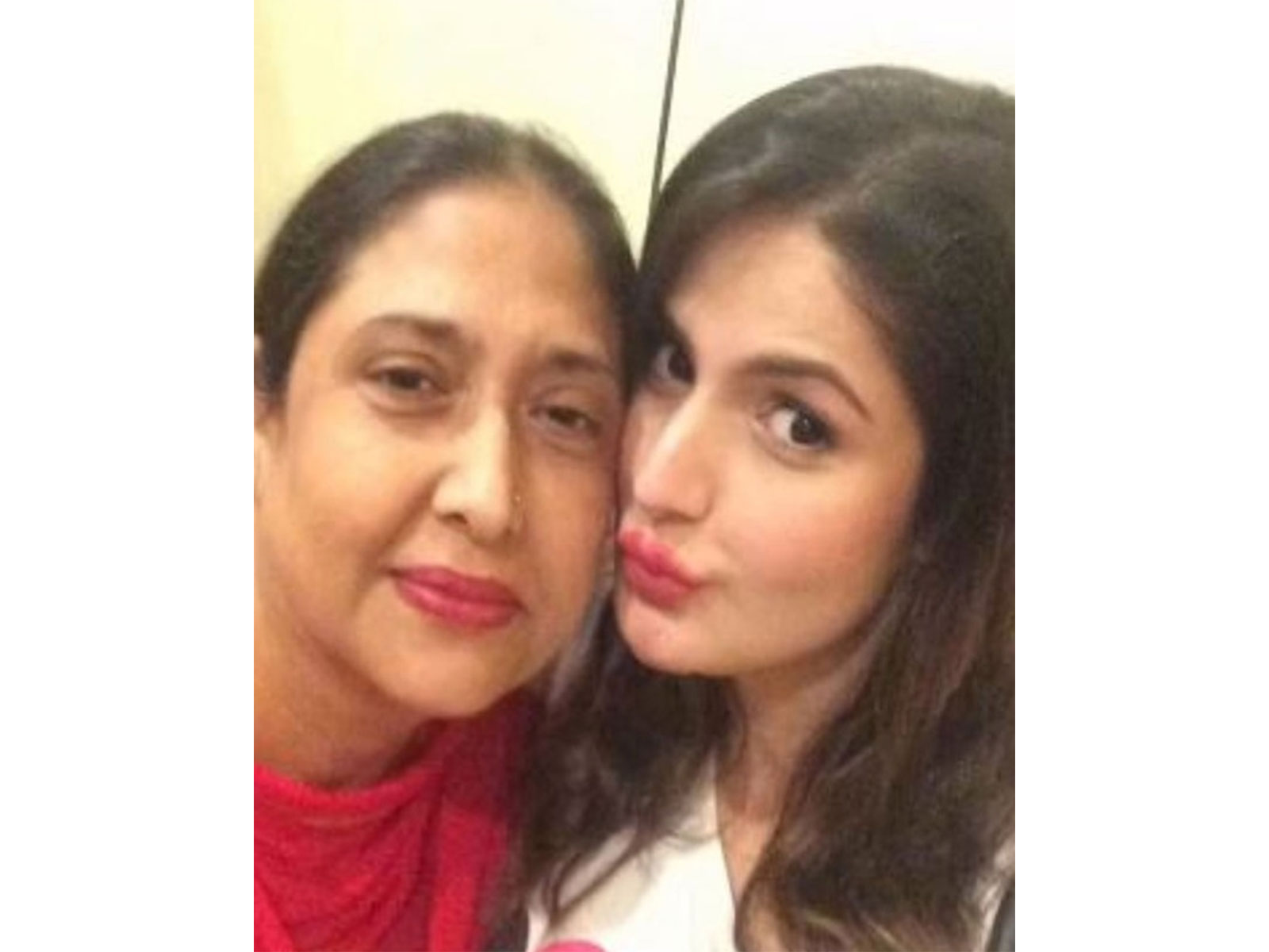 Zareen Khan (Photo/Instagram@zareenkhan)