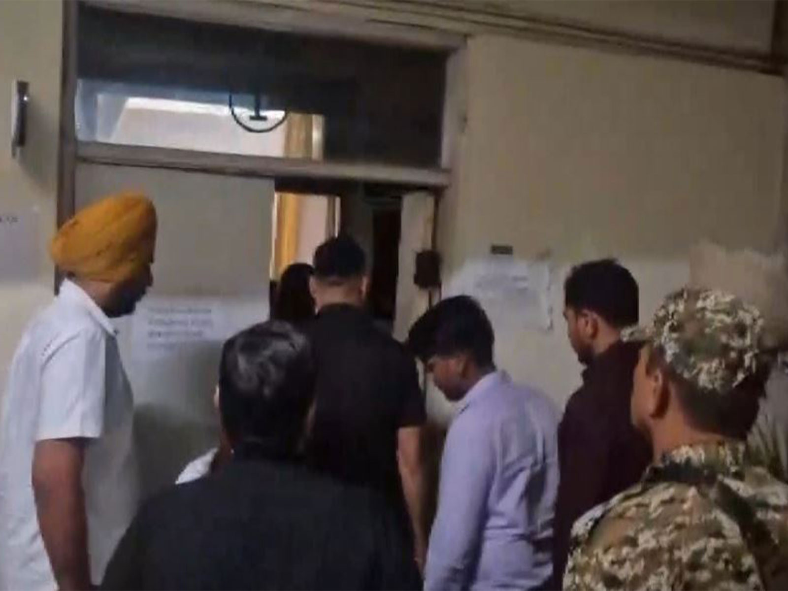 ED presents Sanjeev Arora before sessions court (Photo/ANI)