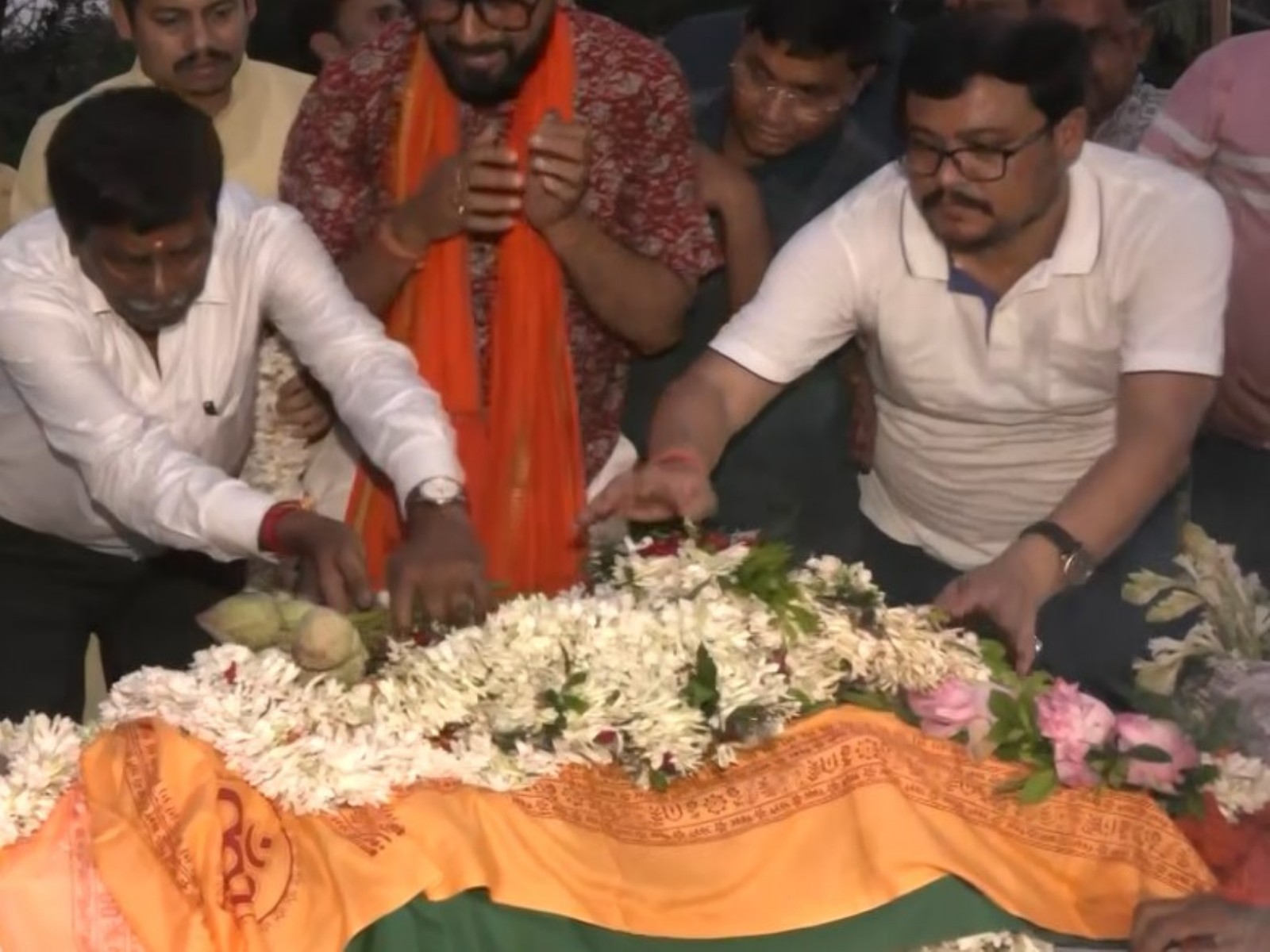 BJP workers pay tribute to Chandranath Rath (File Photo/ANI)