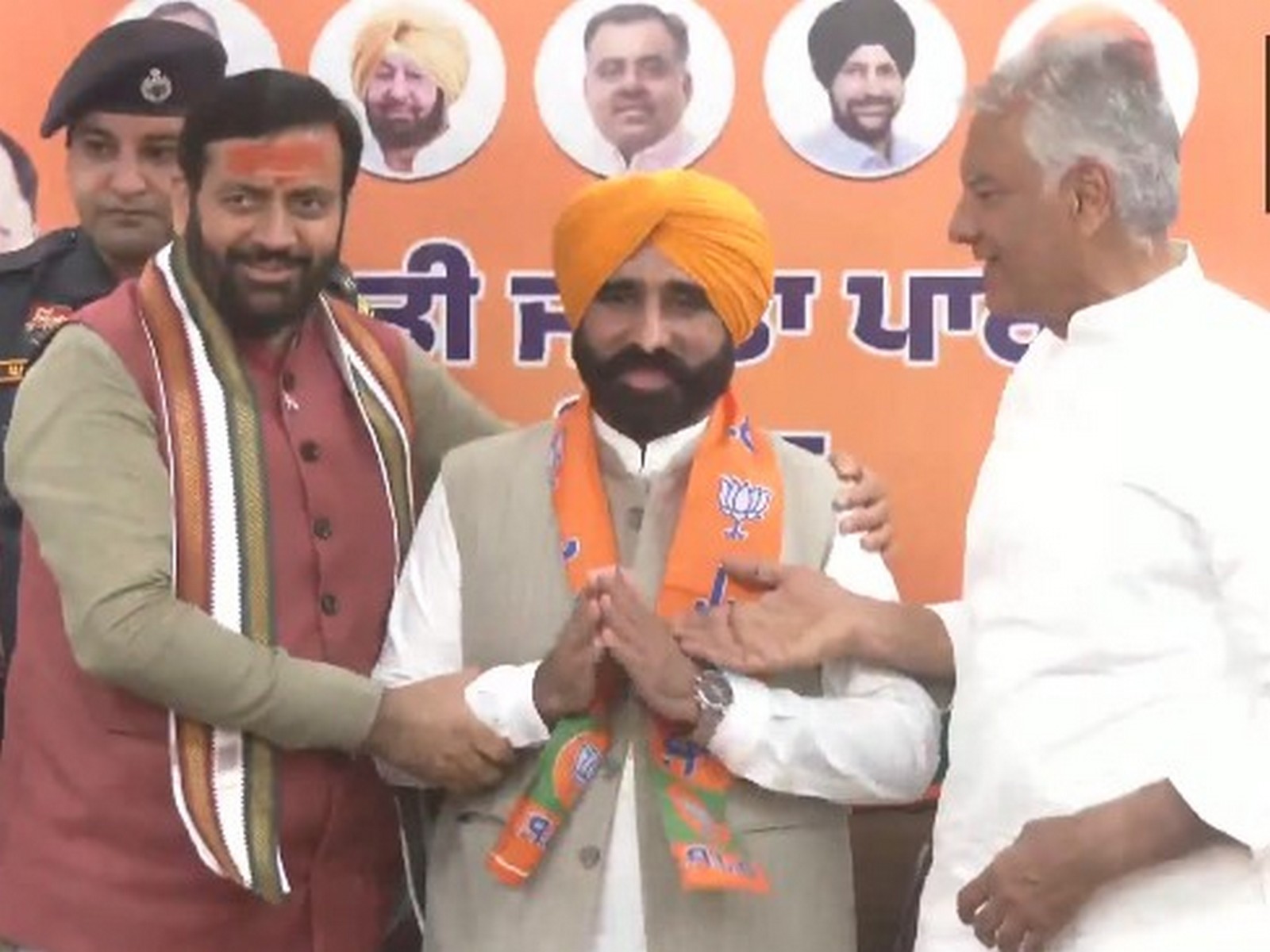 Gyan Singh Mann with Haryana CM Nayab Singh Saini and Punjab BJP president Sunil Jakhar (Photo/ANI)