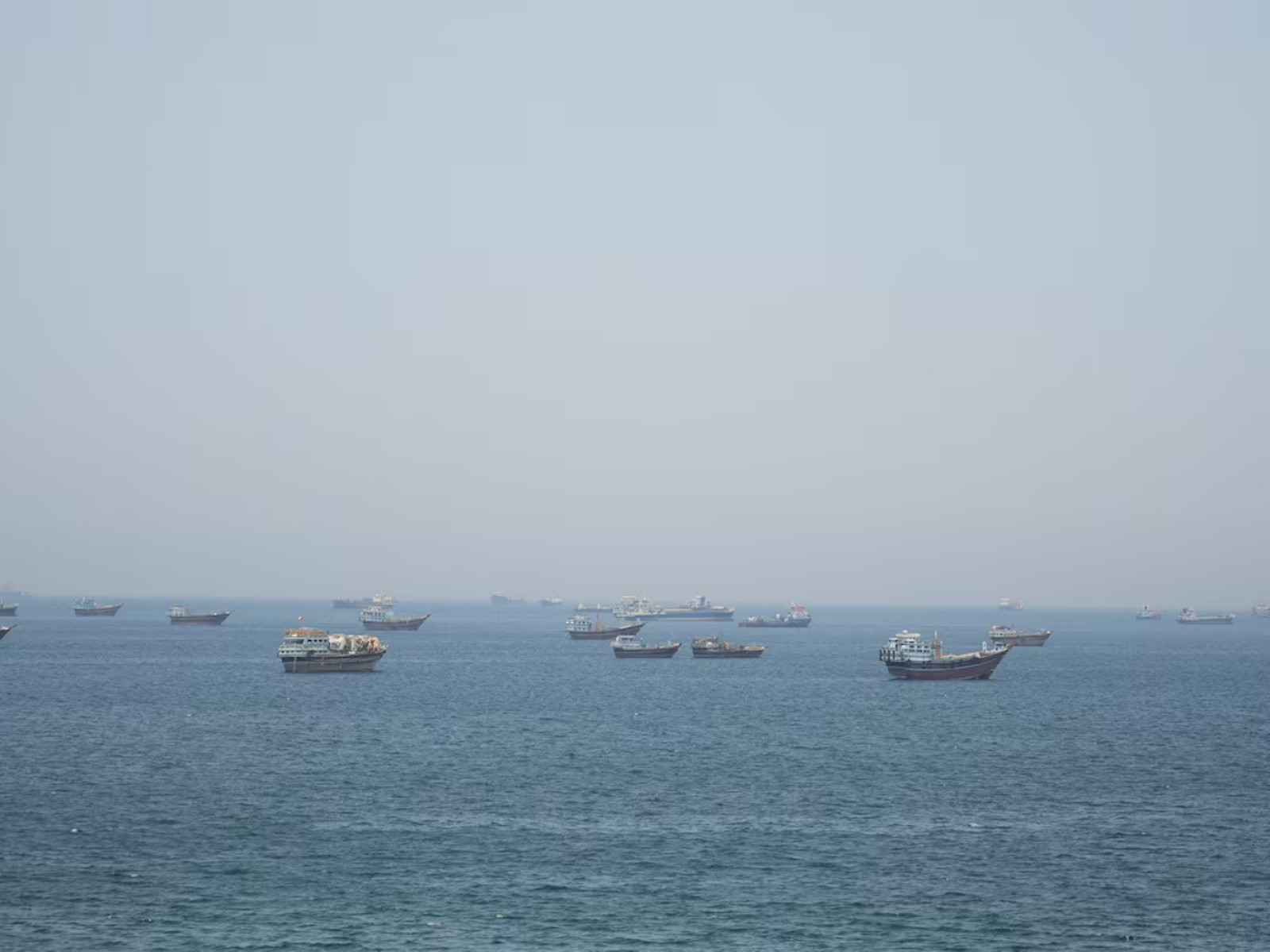 Vessels in the Strait of Hormuz (Photo/Reuters) Vessels in the Strait of Hormuz (Photo/Reuters)