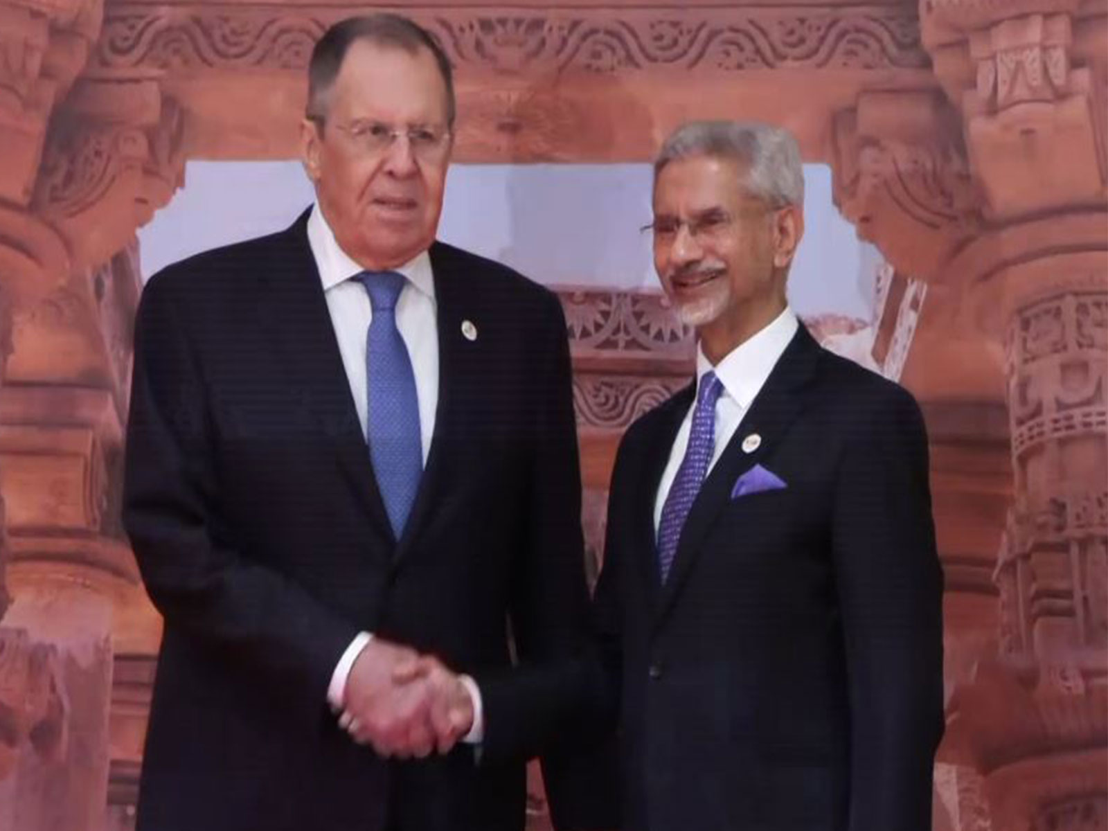 EAM Jaishankar welcomes Russian FM Sergey Lavrov at the BRICS Foreign Ministers’ meeting (Photo/ANI)