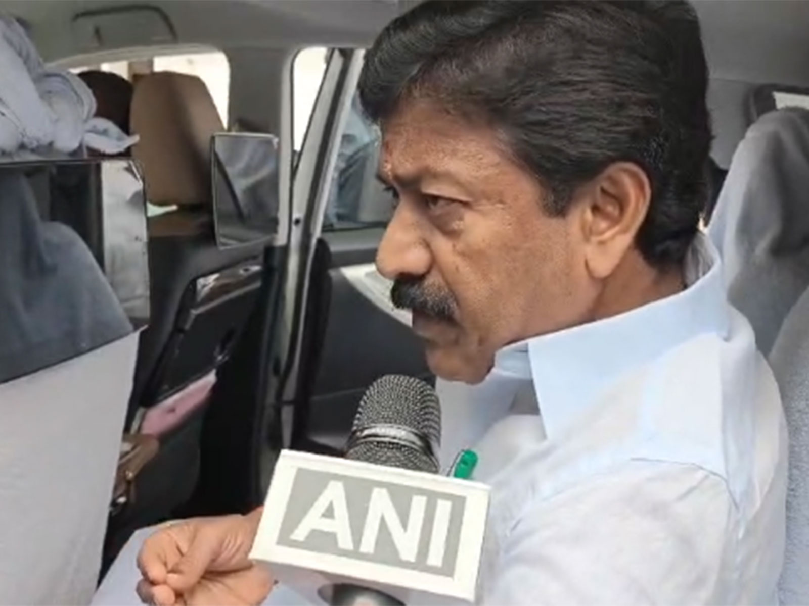 AIADMK MLA CV Shanmugam (Photo/ANI) AIADMK MLA CV Shanmugam (Photo/ANI)