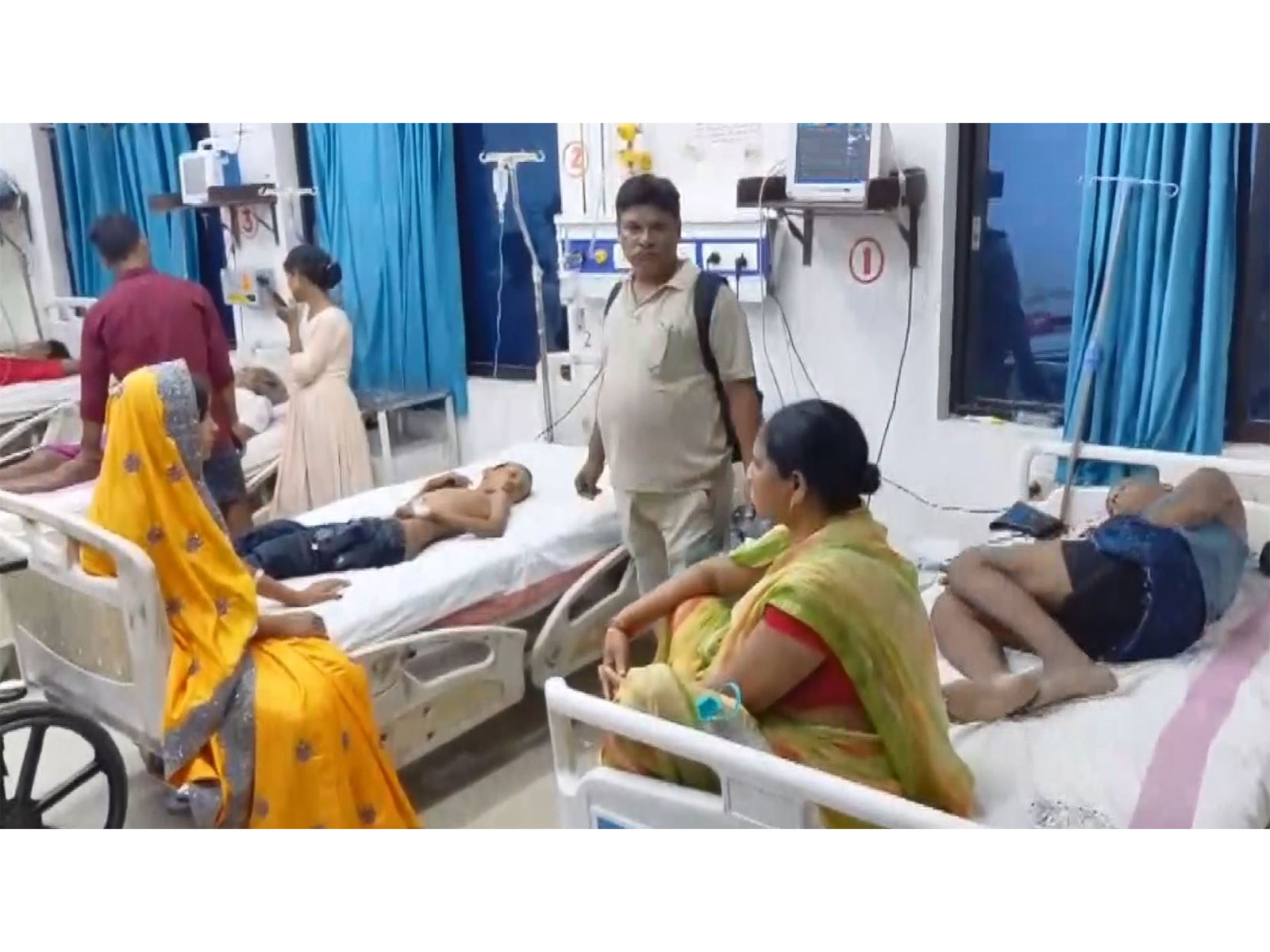 Injured children and women undergo treatment at Sadar Hospital after a joyride collapsed at a fair in Bihar’s Sasaram (Photo/ANI)