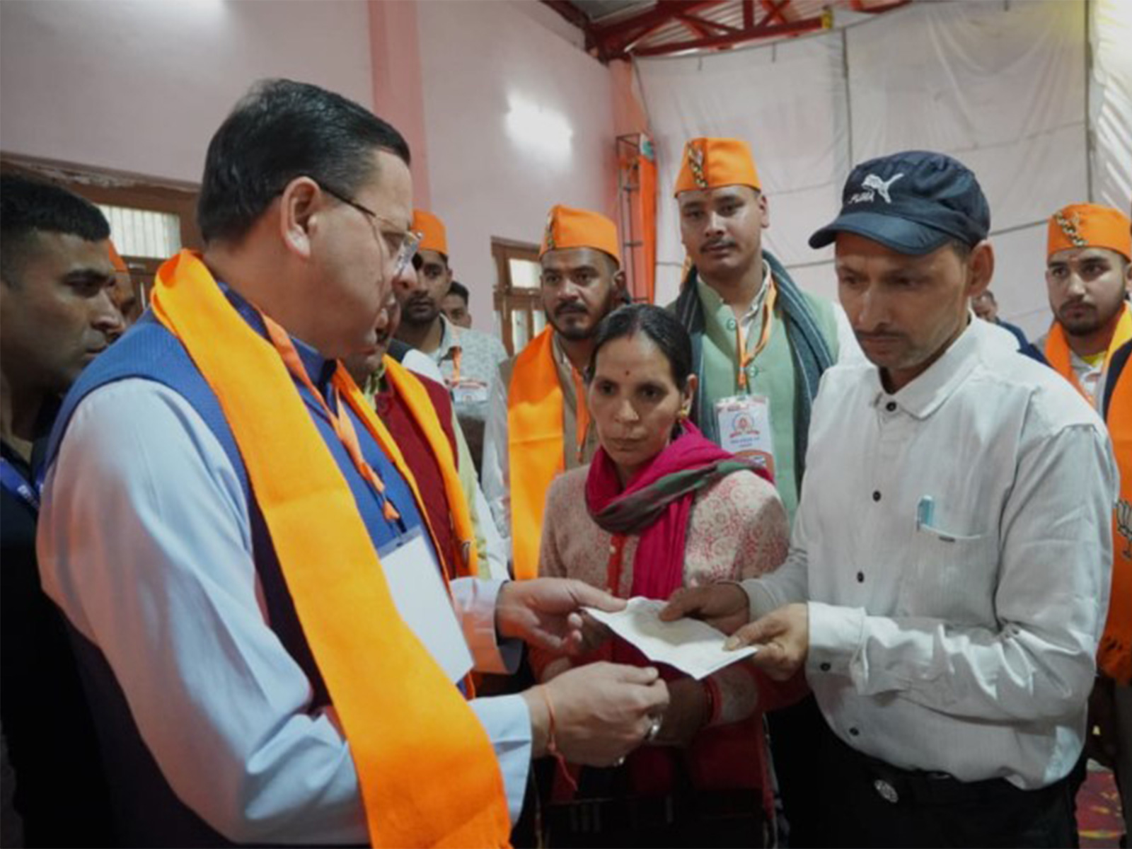 CM Dhami meets bereaved family of Somendra Singh Bohra (Photo/Uttarakhand CMO) CM Dhami meets bereaved family of Somendra Singh Bohra (Photo/Uttarakhand CMO)