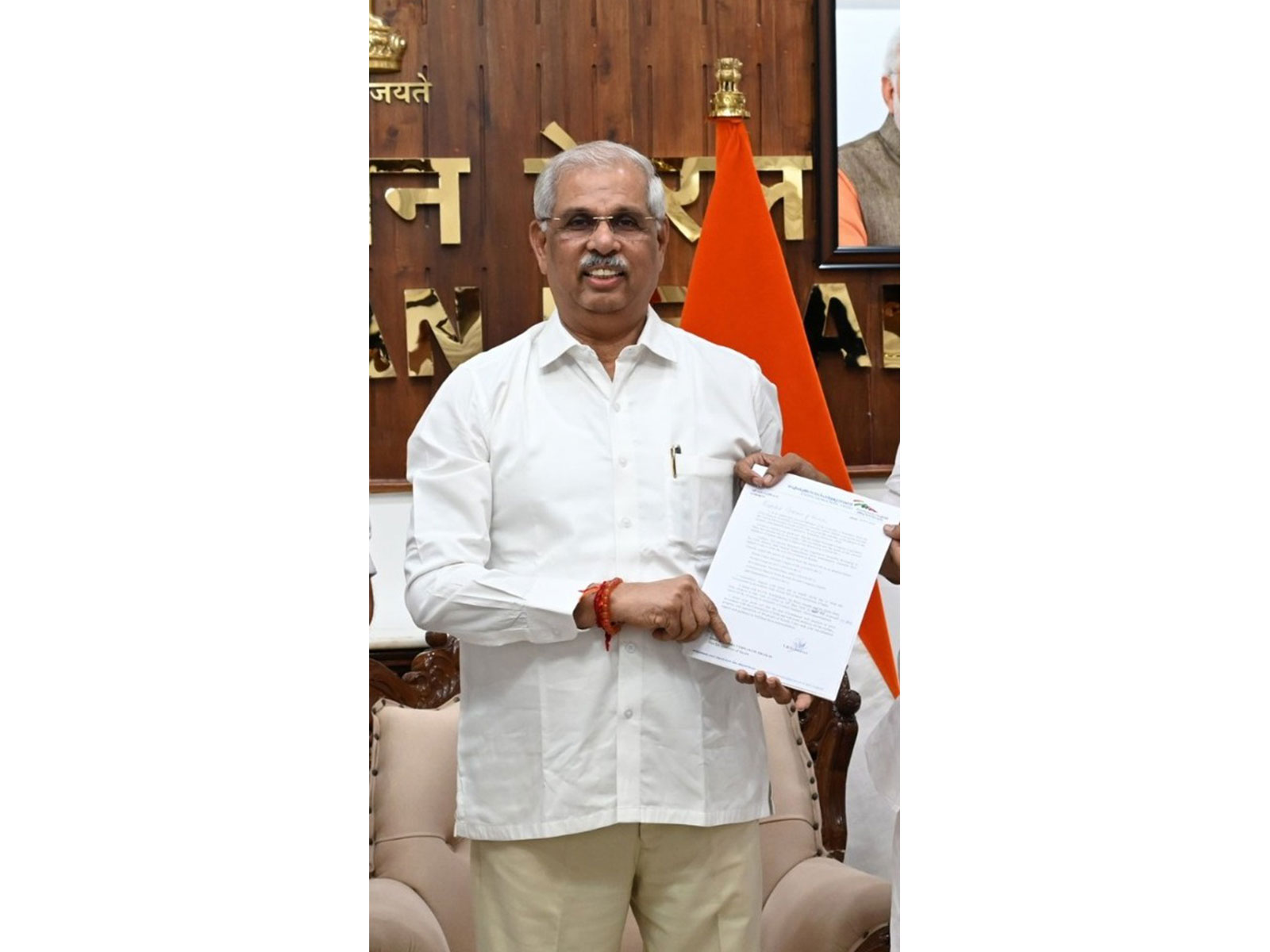 Kerala Governor Vishwanath Arlekar reduces official convoy  strength to save fuel (Photo/X/@KeralaGovernor)